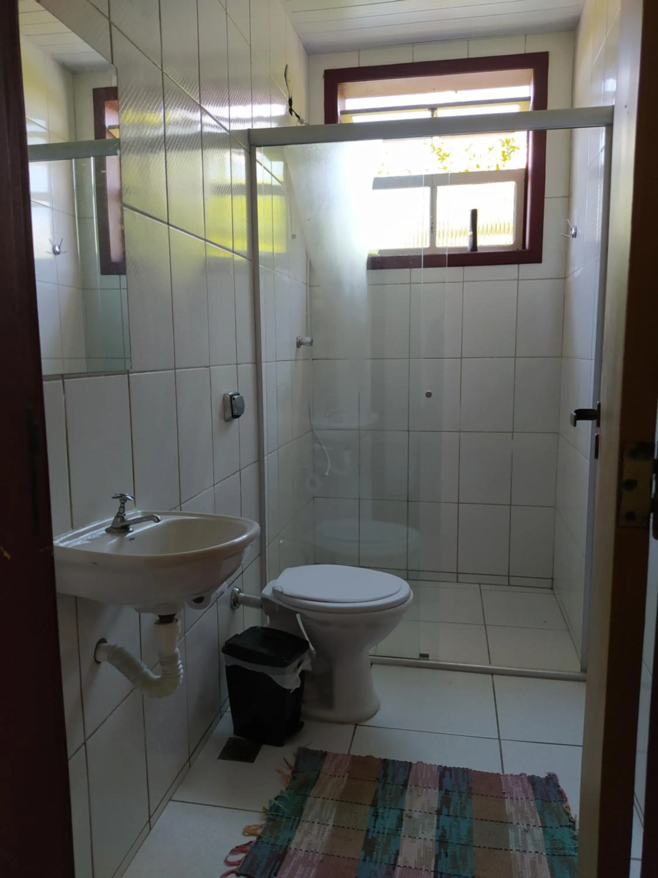 Bathroom in Trilhas de Minas Hostel Camping