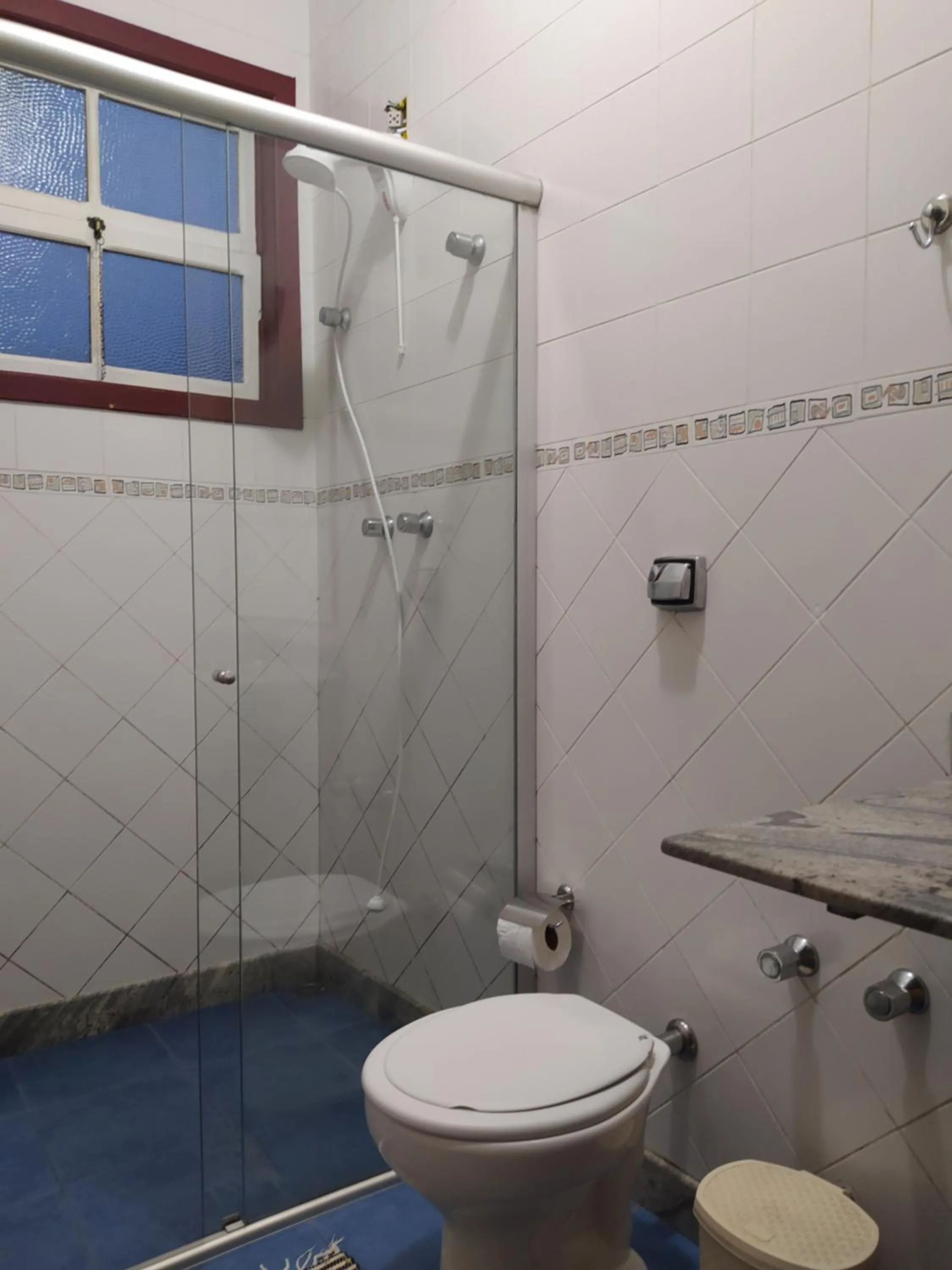 Bathroom in Trilhas de Minas Hostel Camping