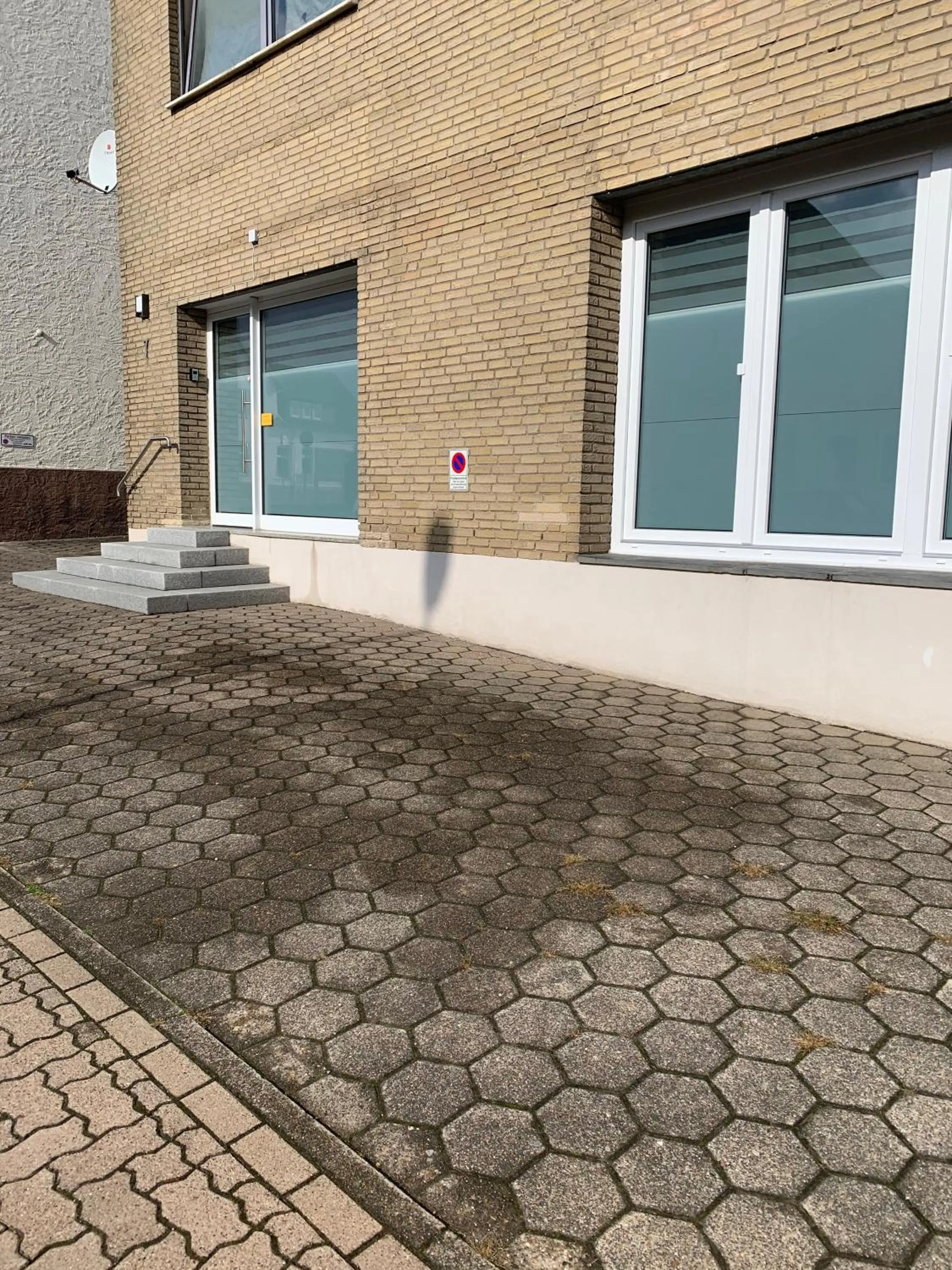 Parking in H&E Apartments Barntrup