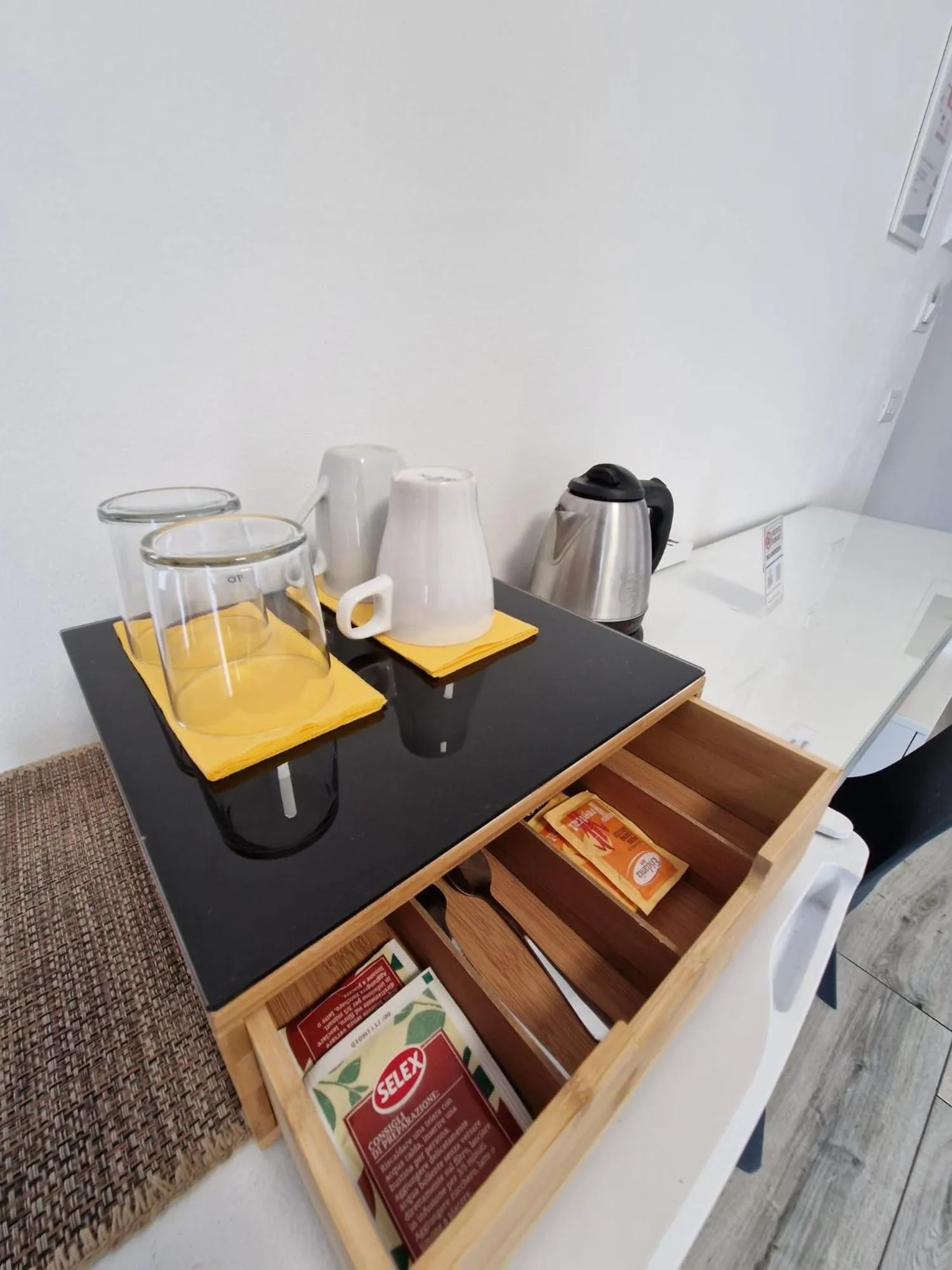 Decorative detail in BGY Airport House Grassobbio