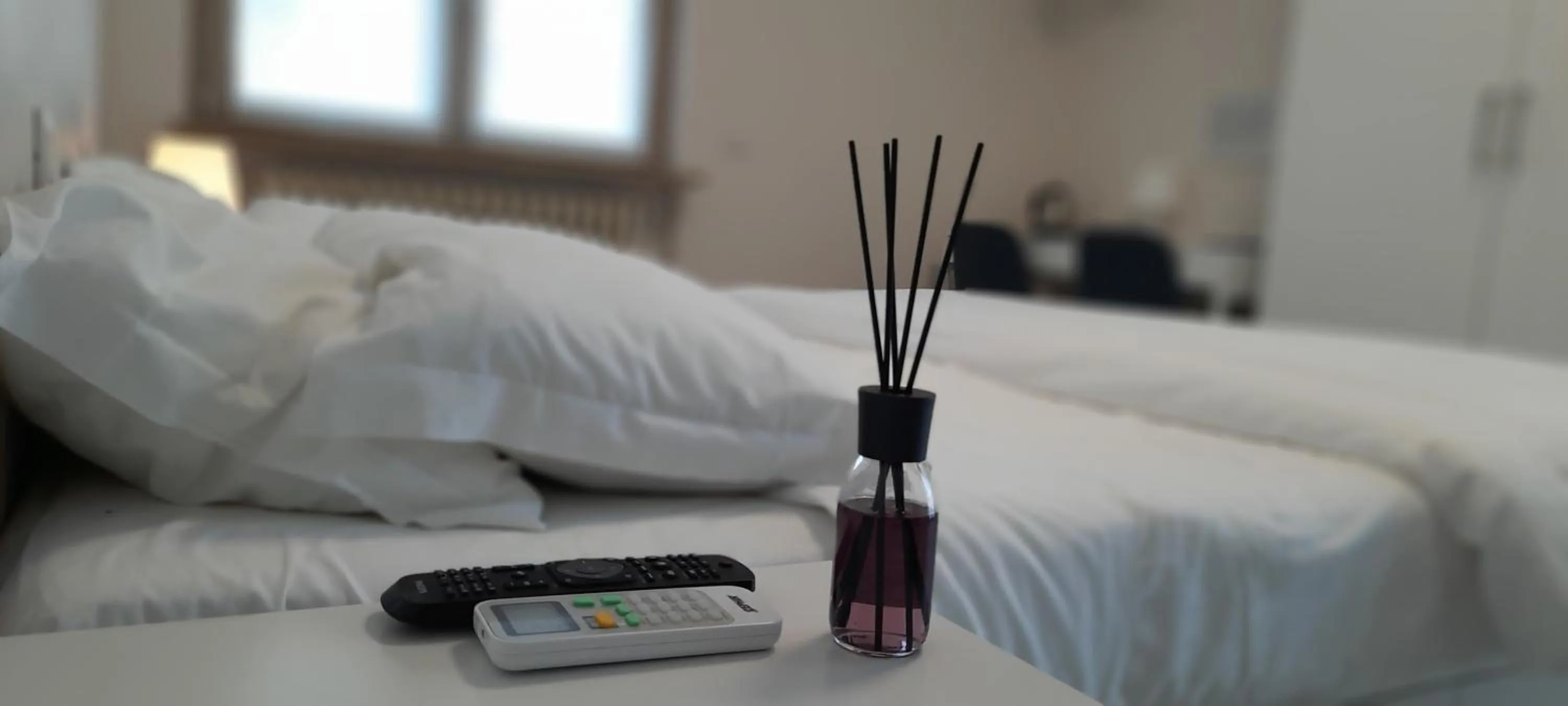 Decorative detail, Bed in BGY Airport House Grassobbio