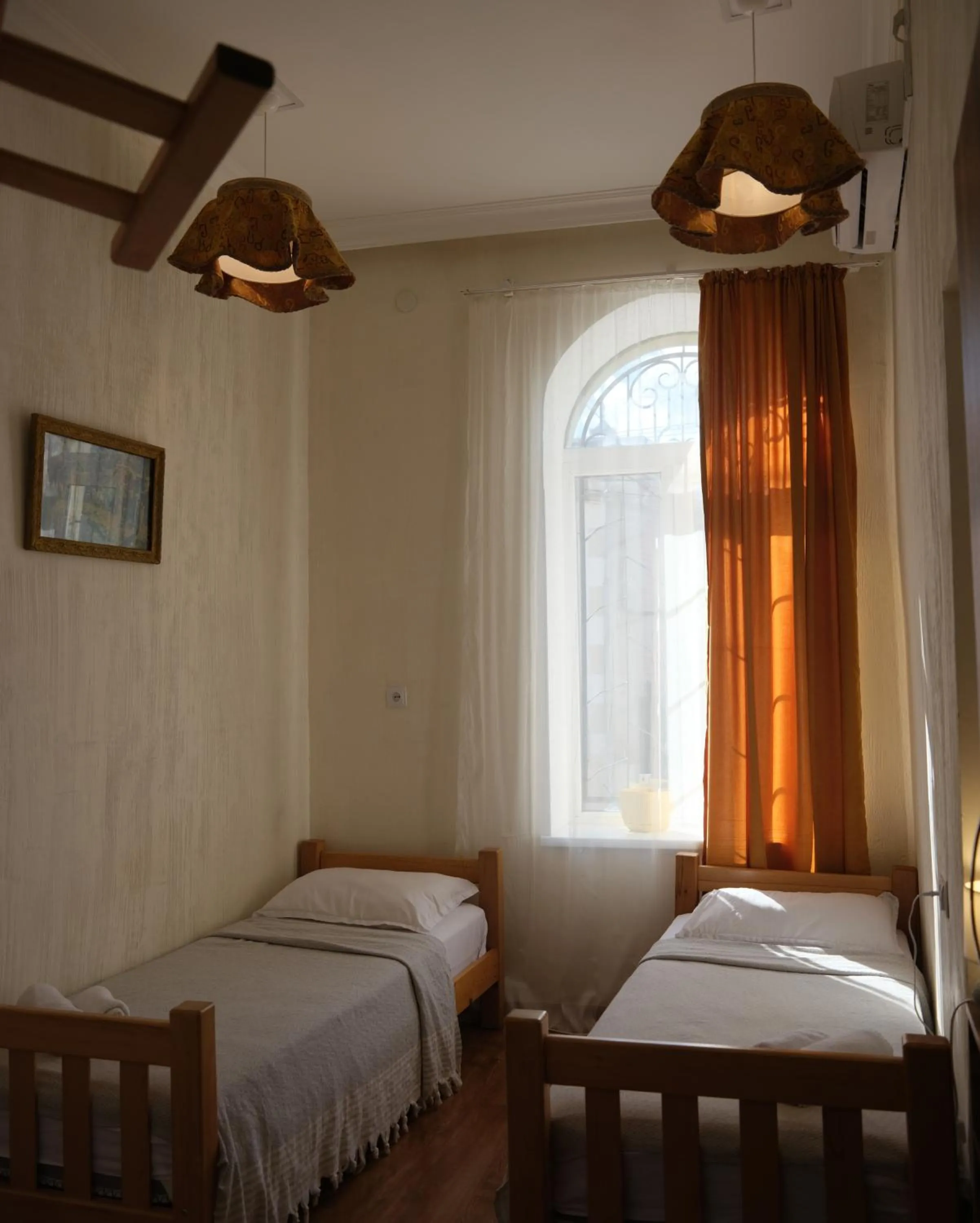 Bedroom, Bed in Hotel 1870