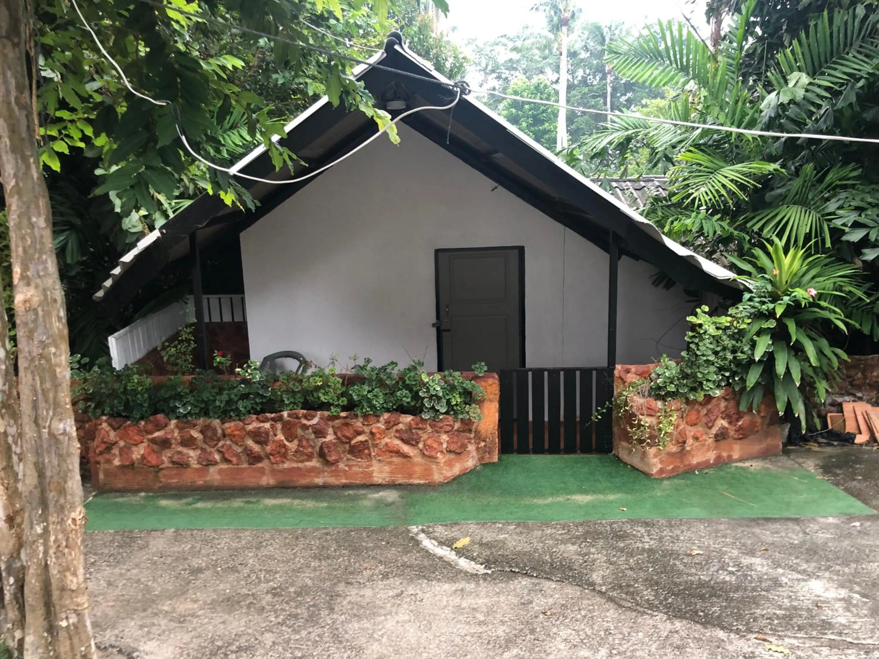 Bungalow in Pine Bungalow Krabi