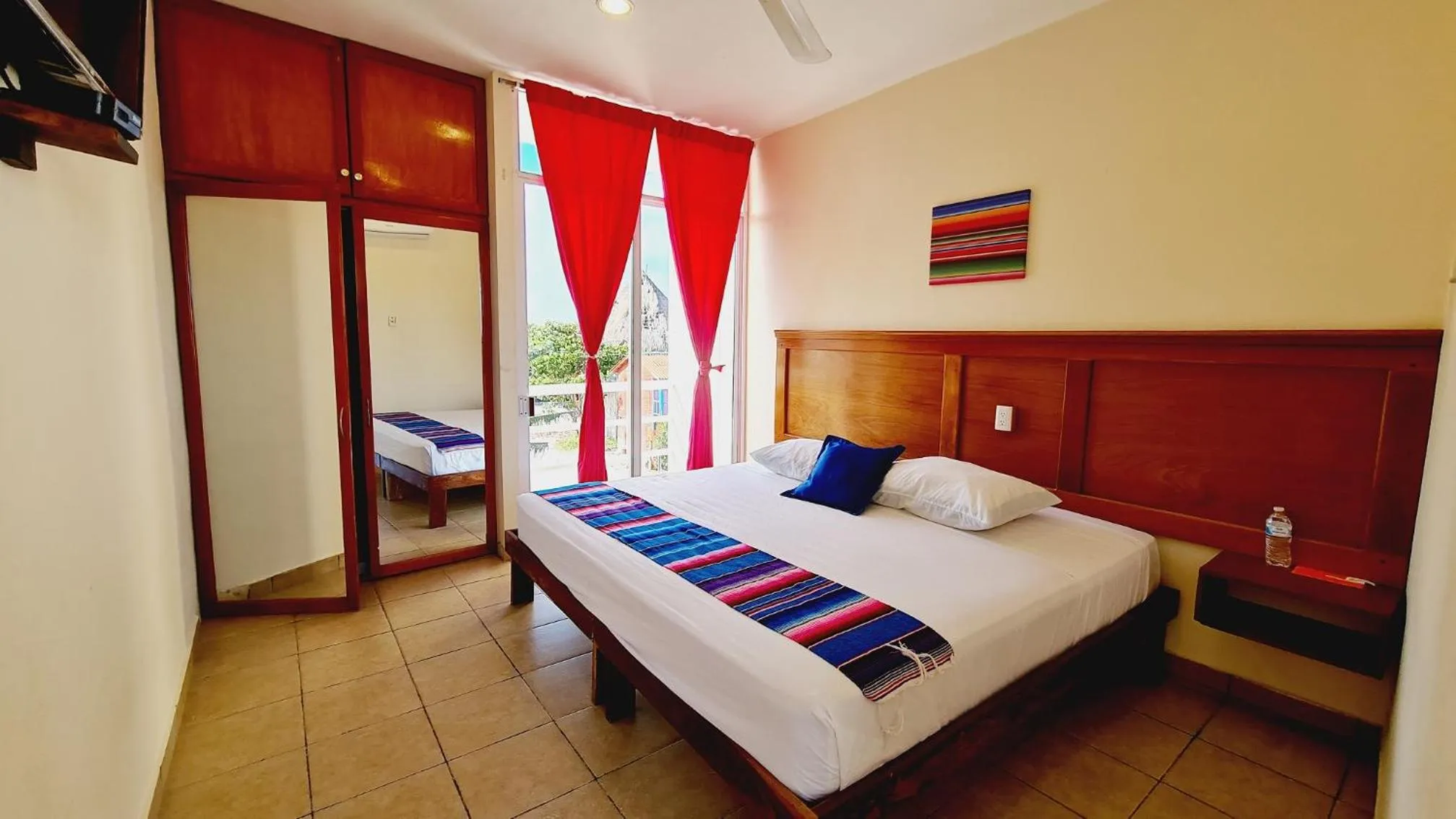 Deluxe Double Room (2 Adults + 1 Child) in Hotel Machos Mahahual