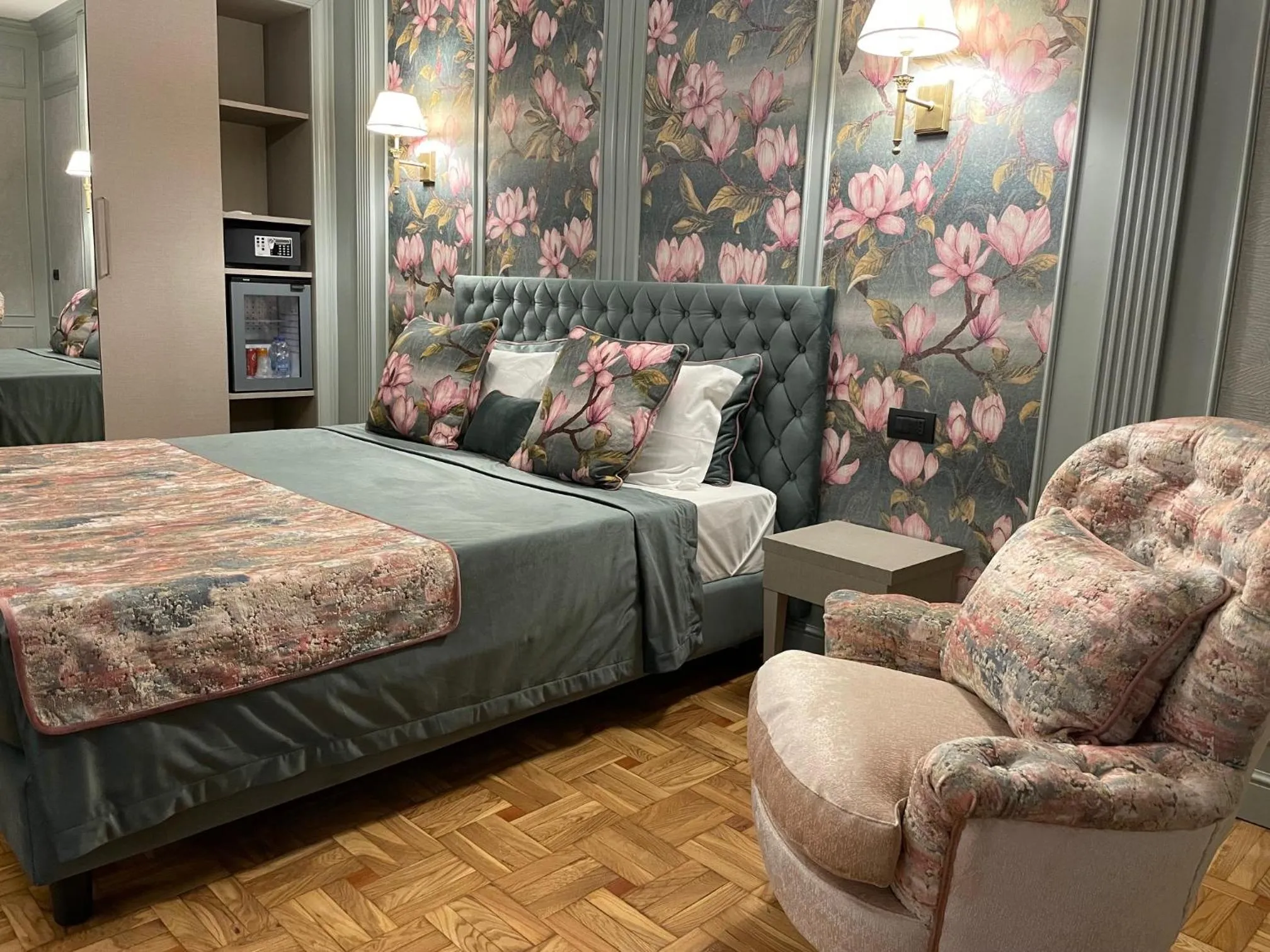 Bedroom, Bed in Spa & Wellness by Des Anglais " Accesso SPA compreso"