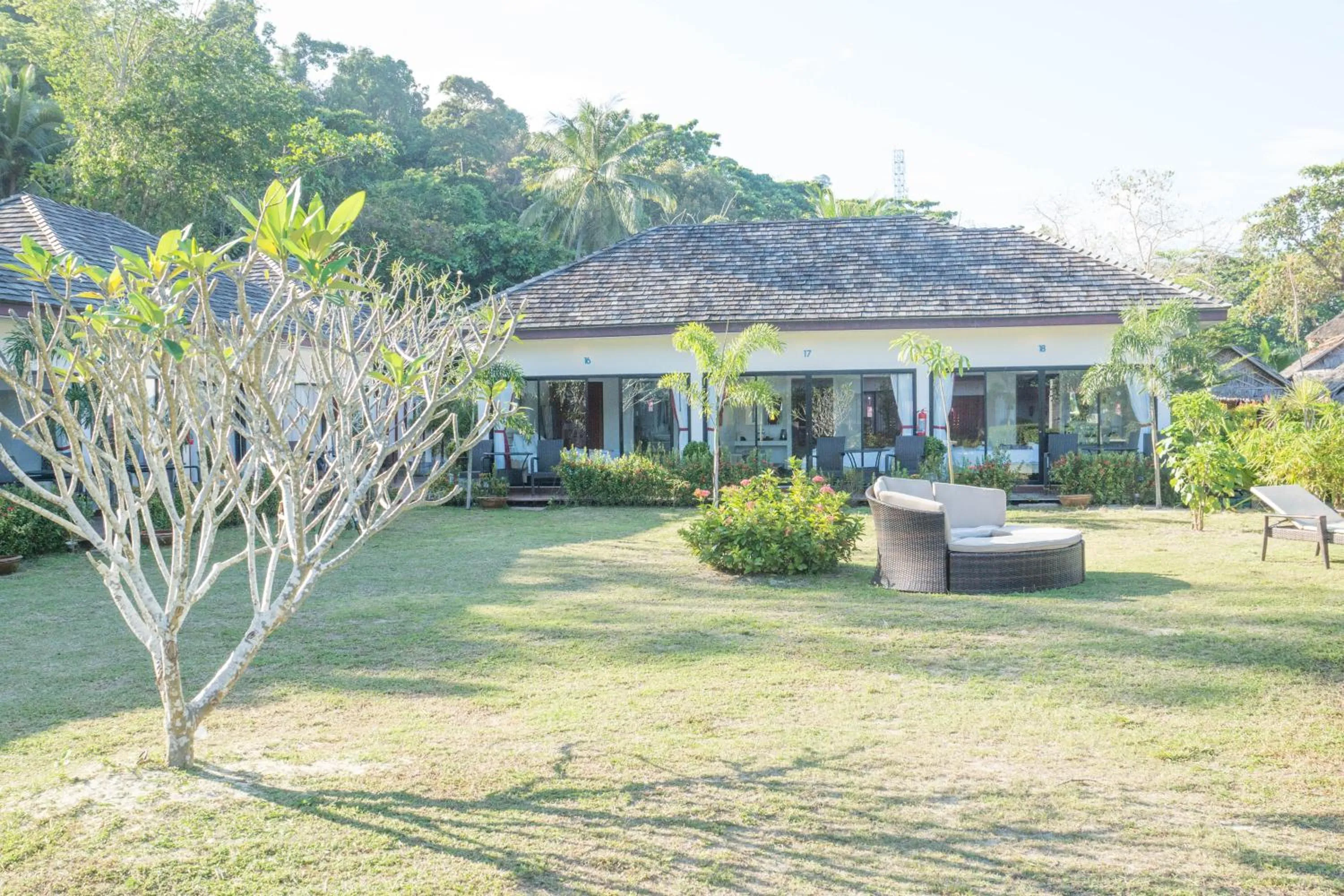 Garden in The Reef Resort