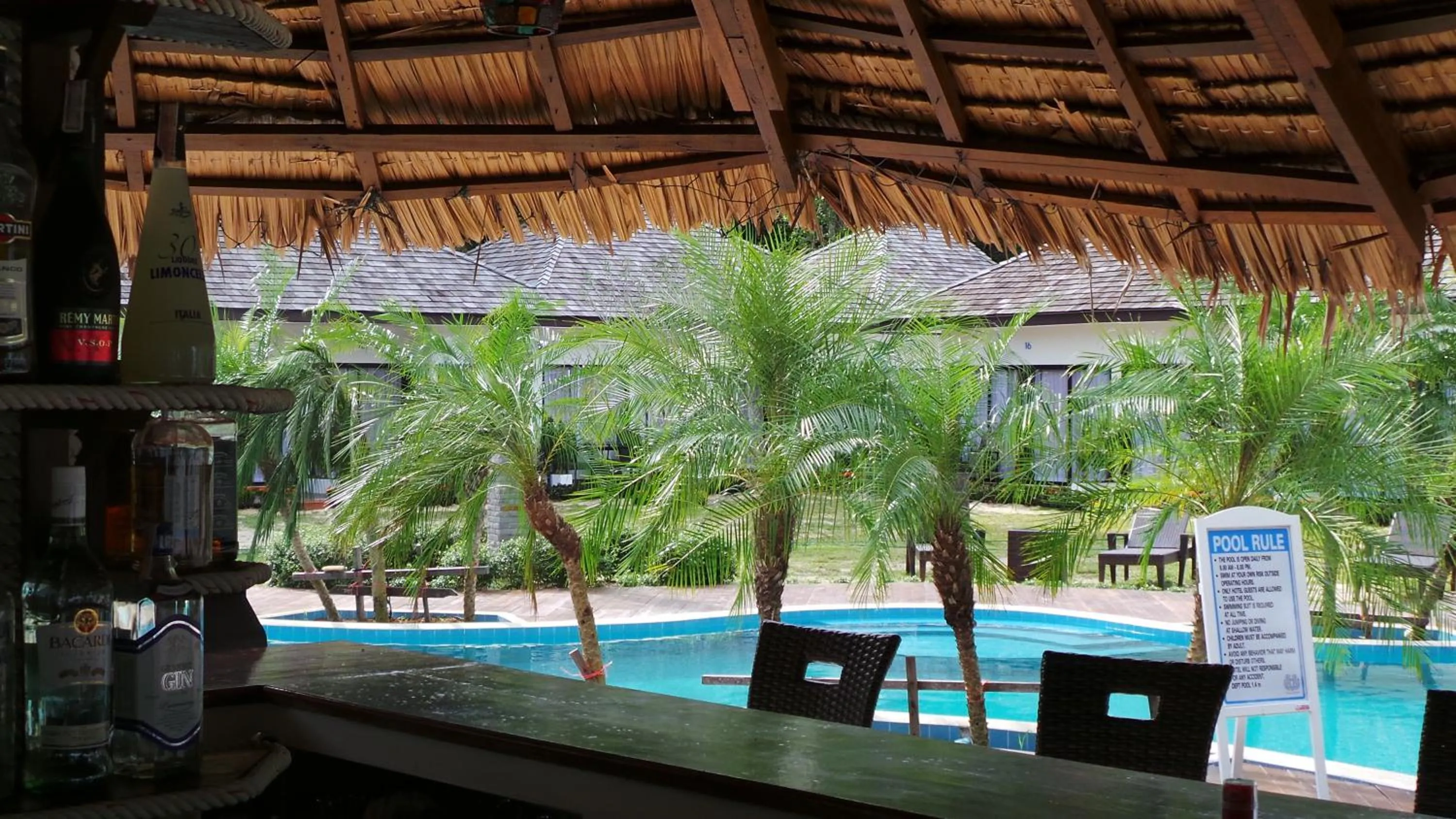 Lounge or bar in The Reef Resort