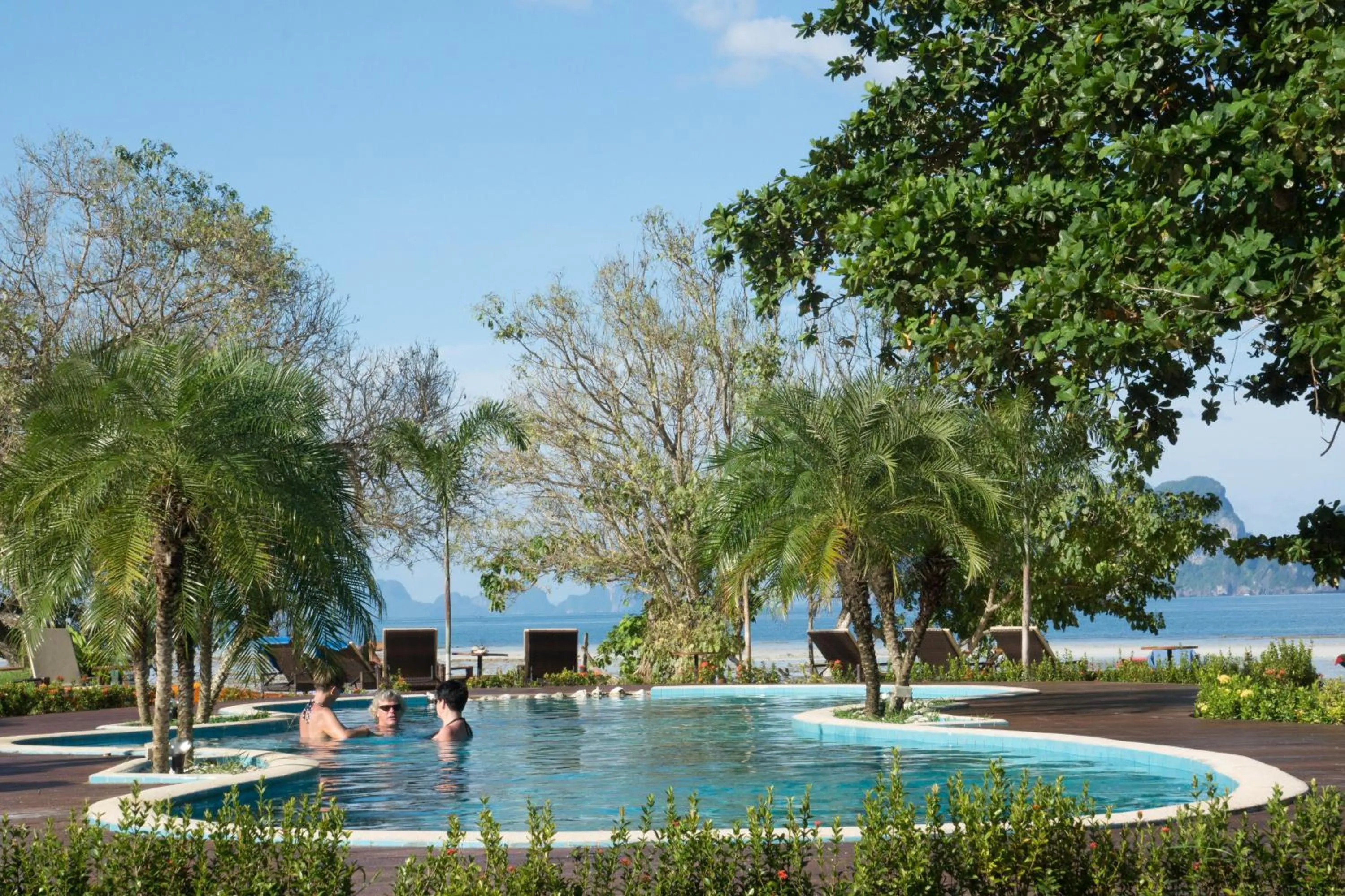 Garden in The Reef Resort