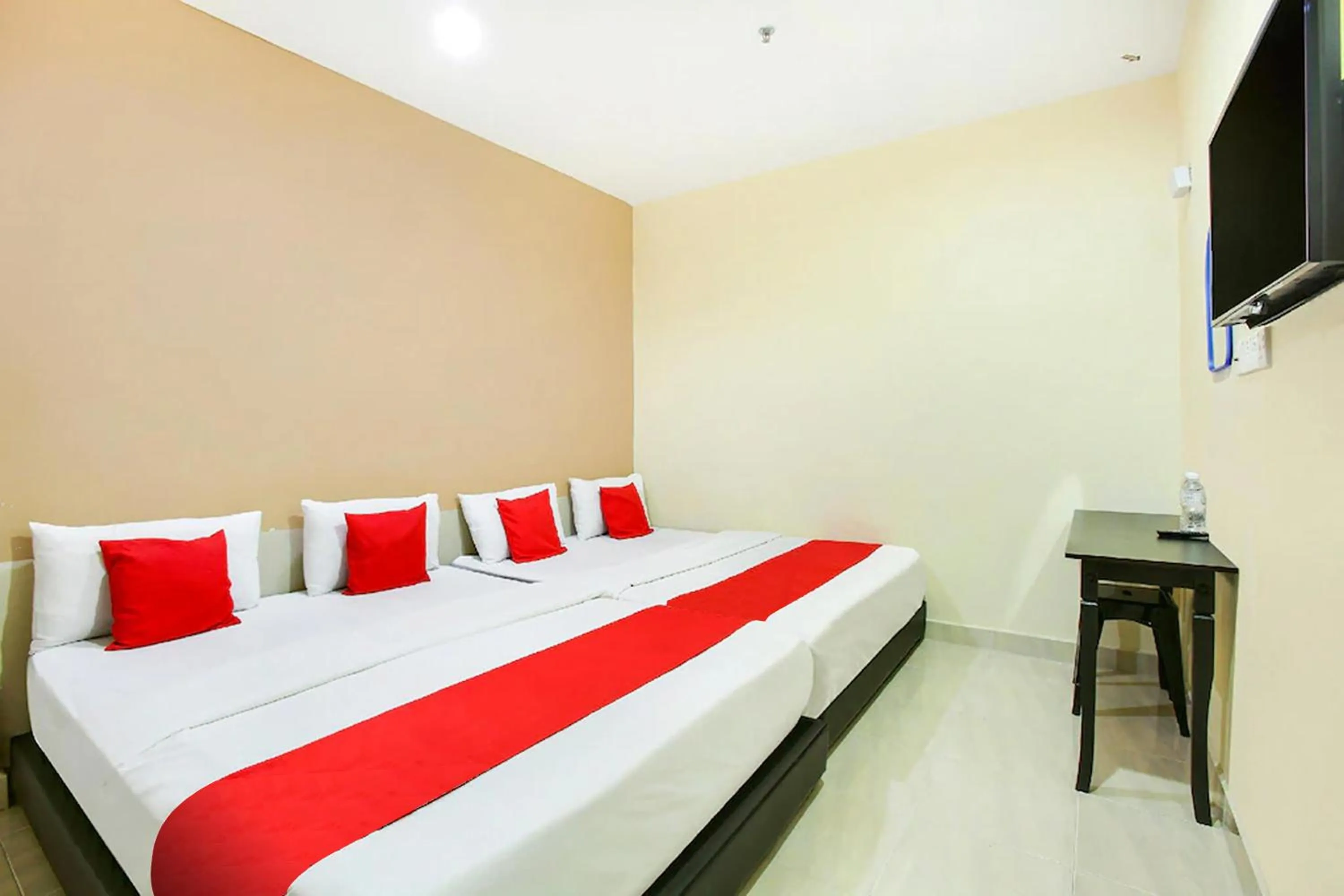 Bed in Feringghi Stay Iinn