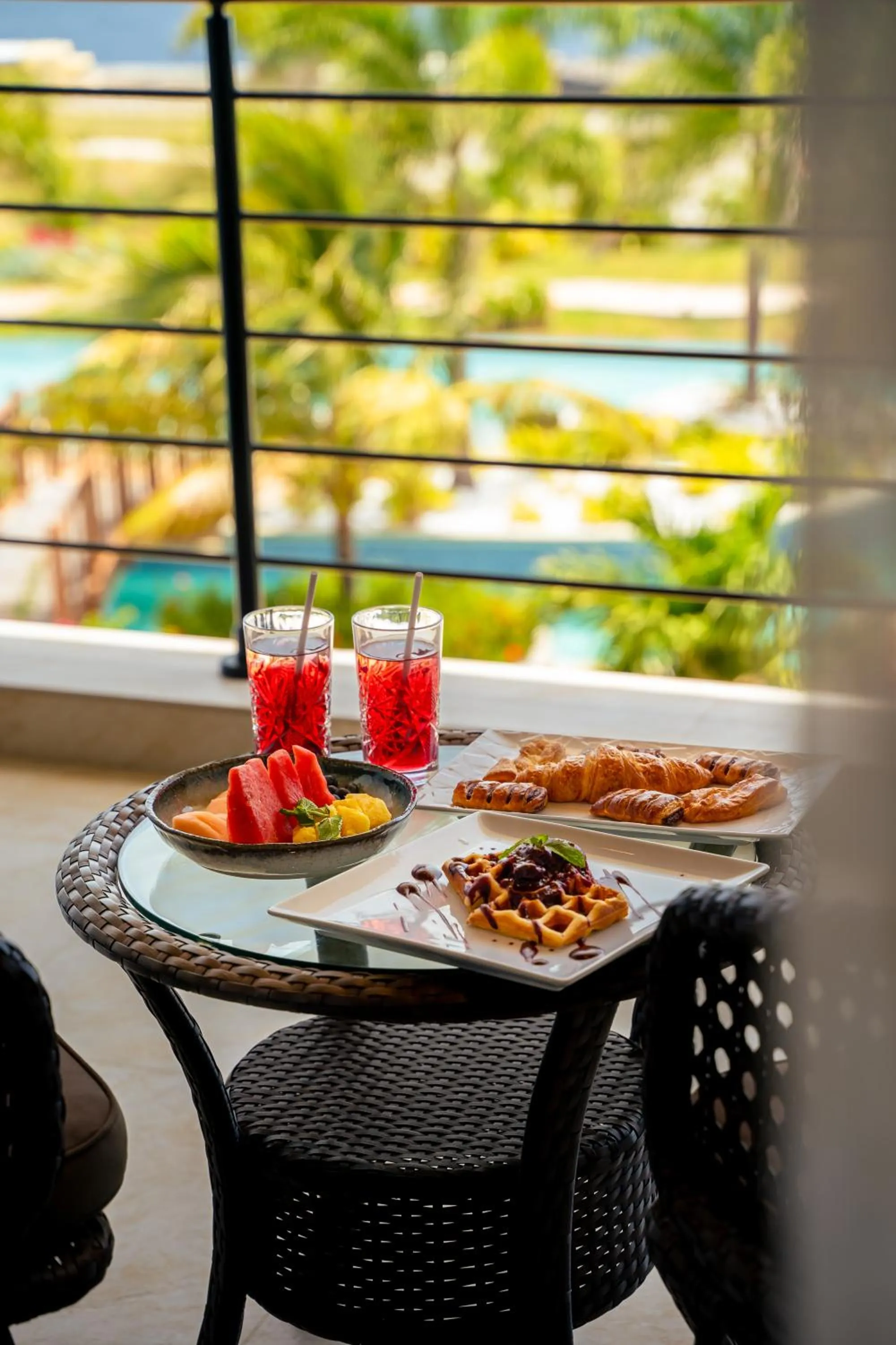 room service in Golden Rock Dive and Nature Resort