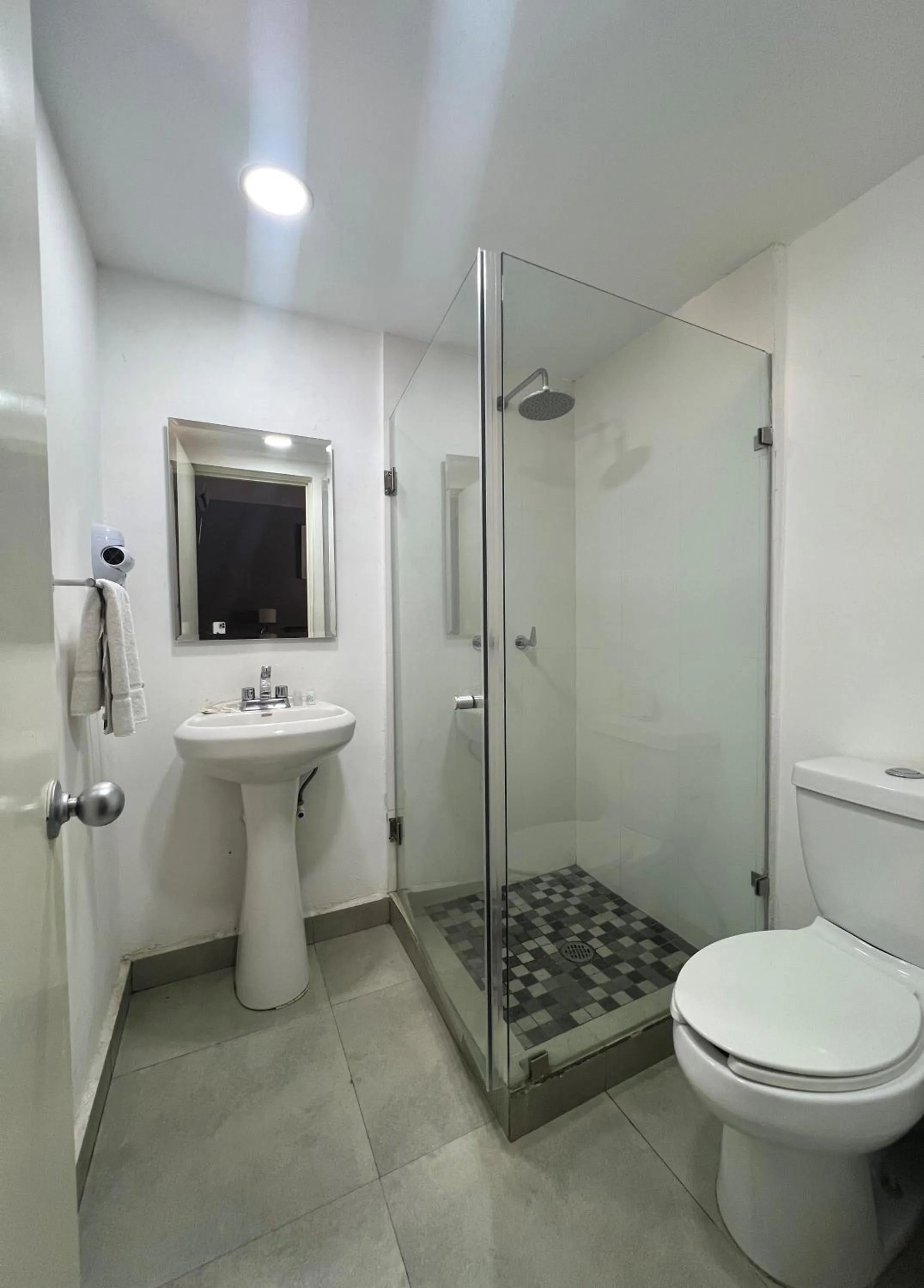 Bathroom in Hotel Nuve Gomez Palacio