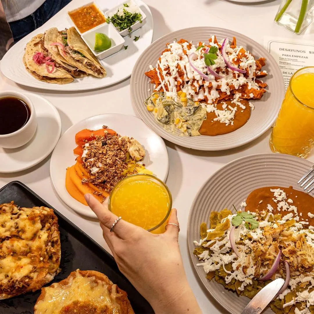 Breakfast in Hotel Nuve Gomez Palacio