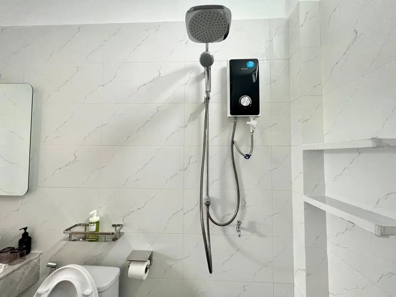 Toilet in Sandy Residence Sihanoukville