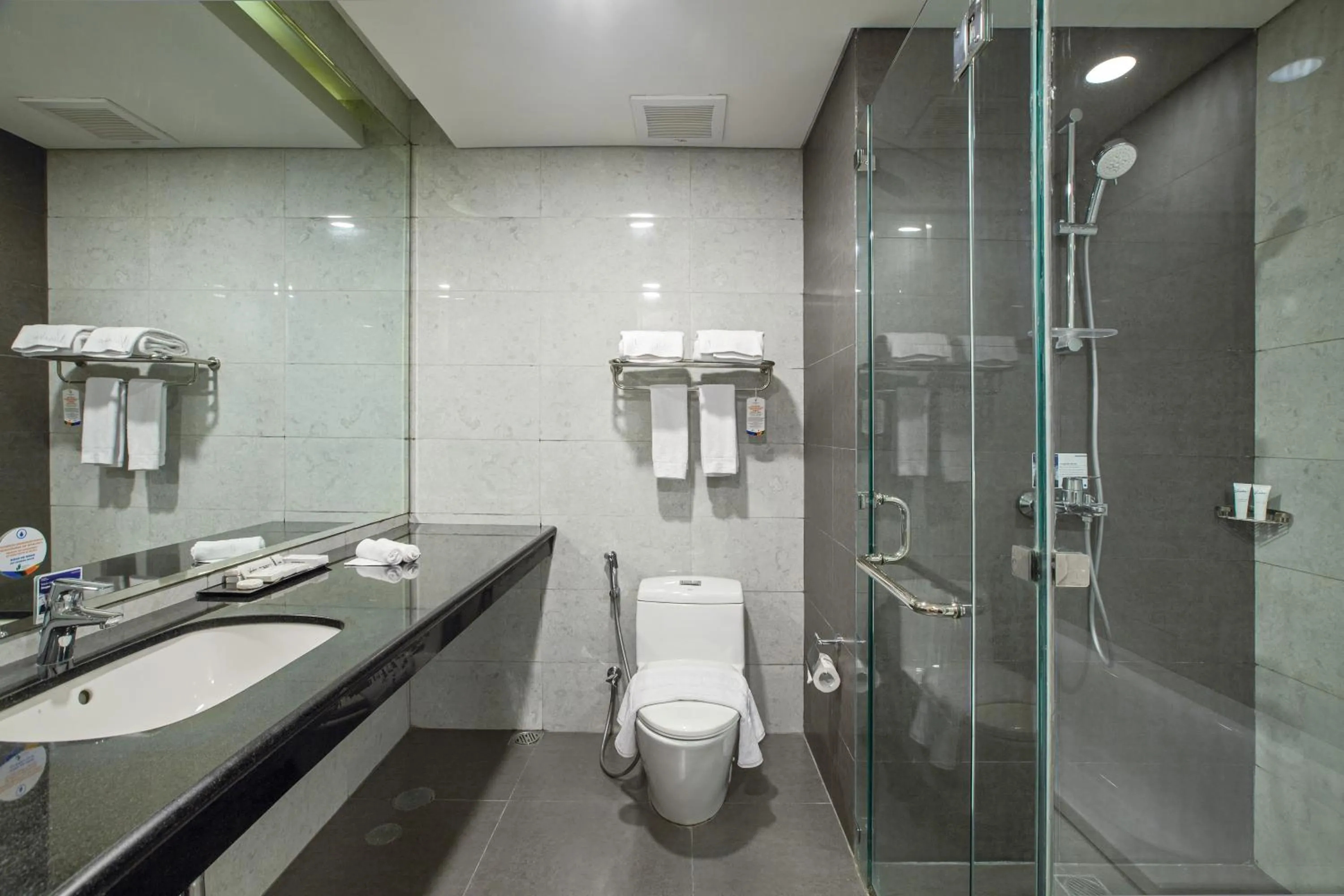 Vasaka Hotel Makassar Managed by Dafam