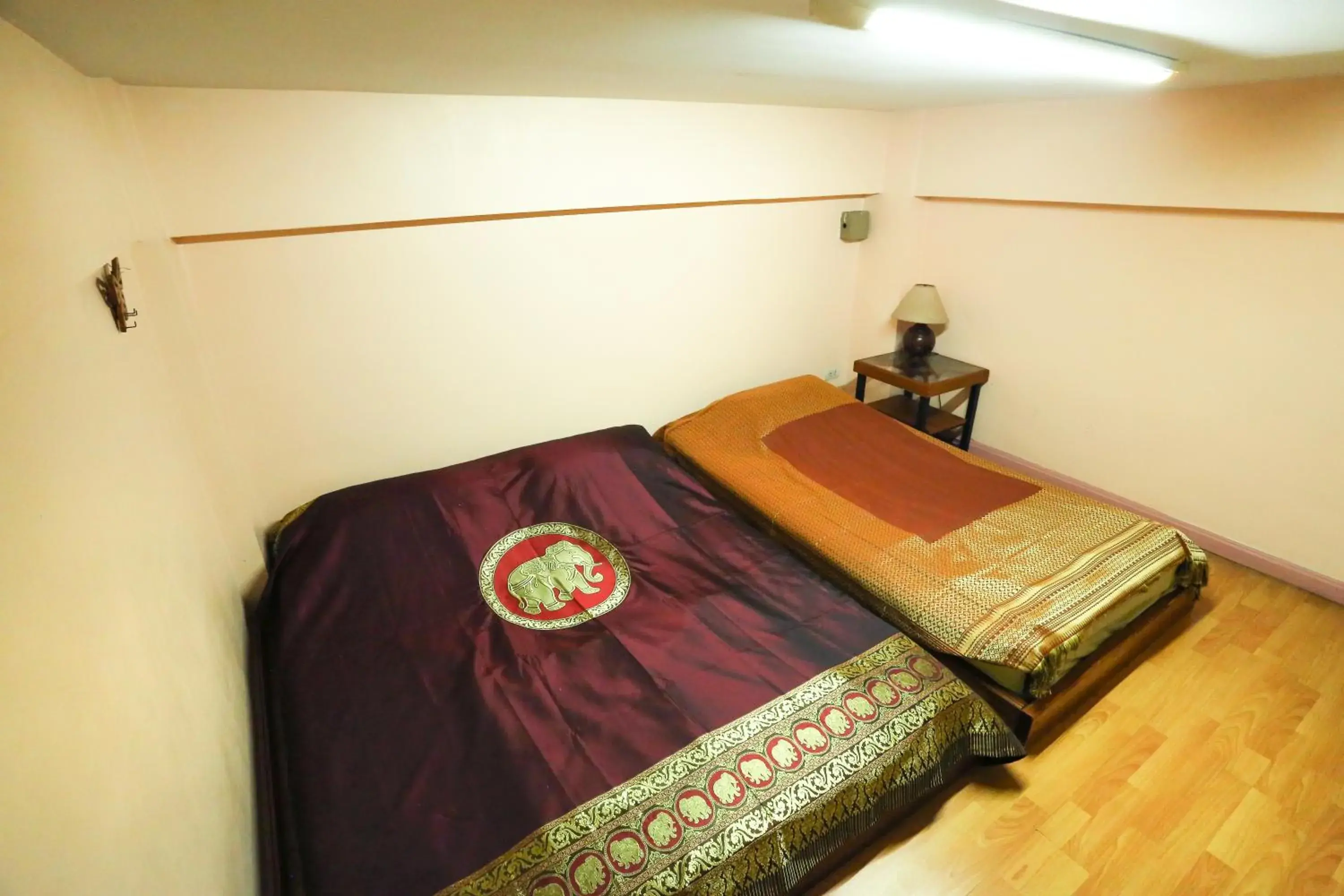 Triple Room in PJR Chateau Triple Room in PJR Chateau