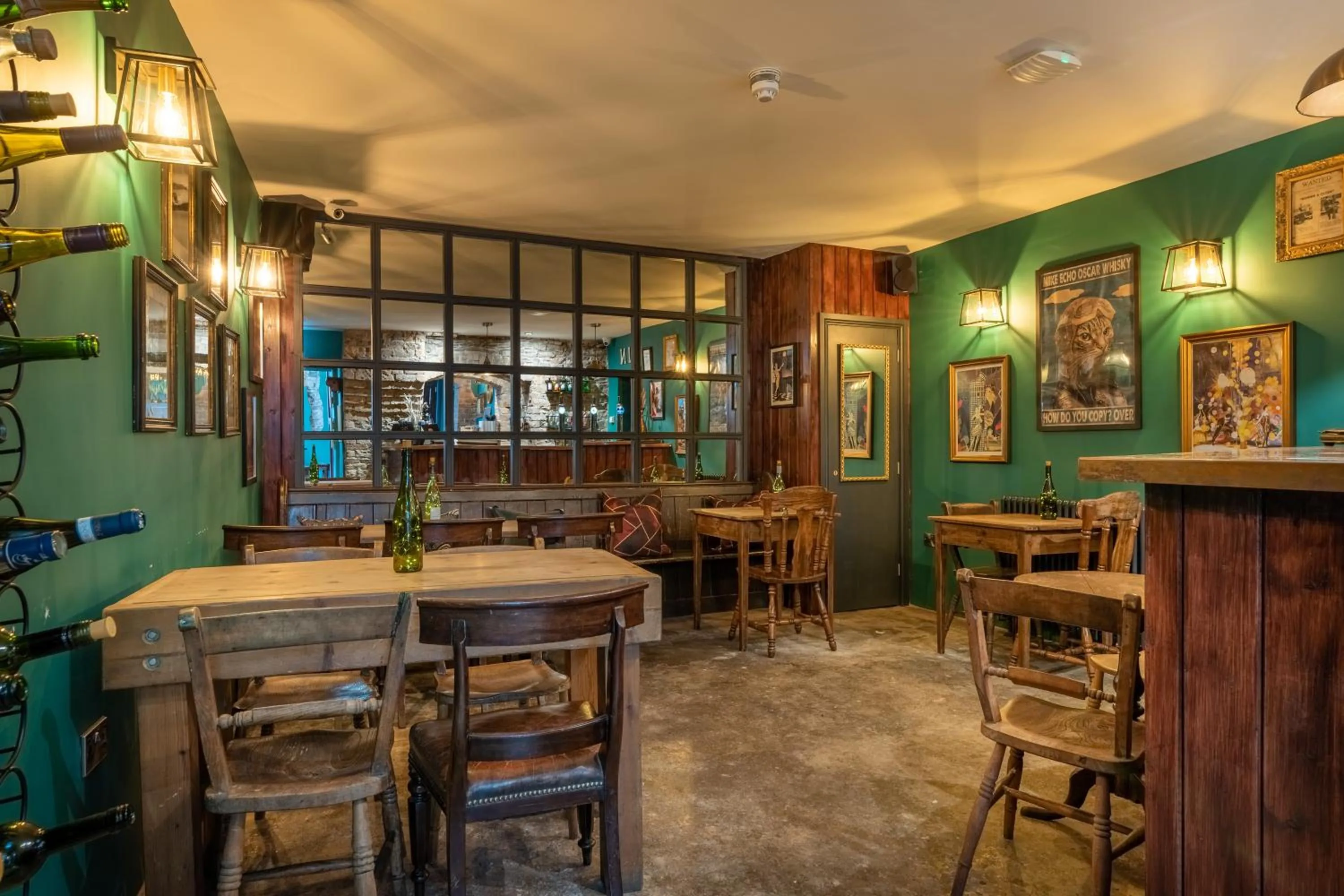 Lounge or bar in Tithe Barn - Self Check In Hotel