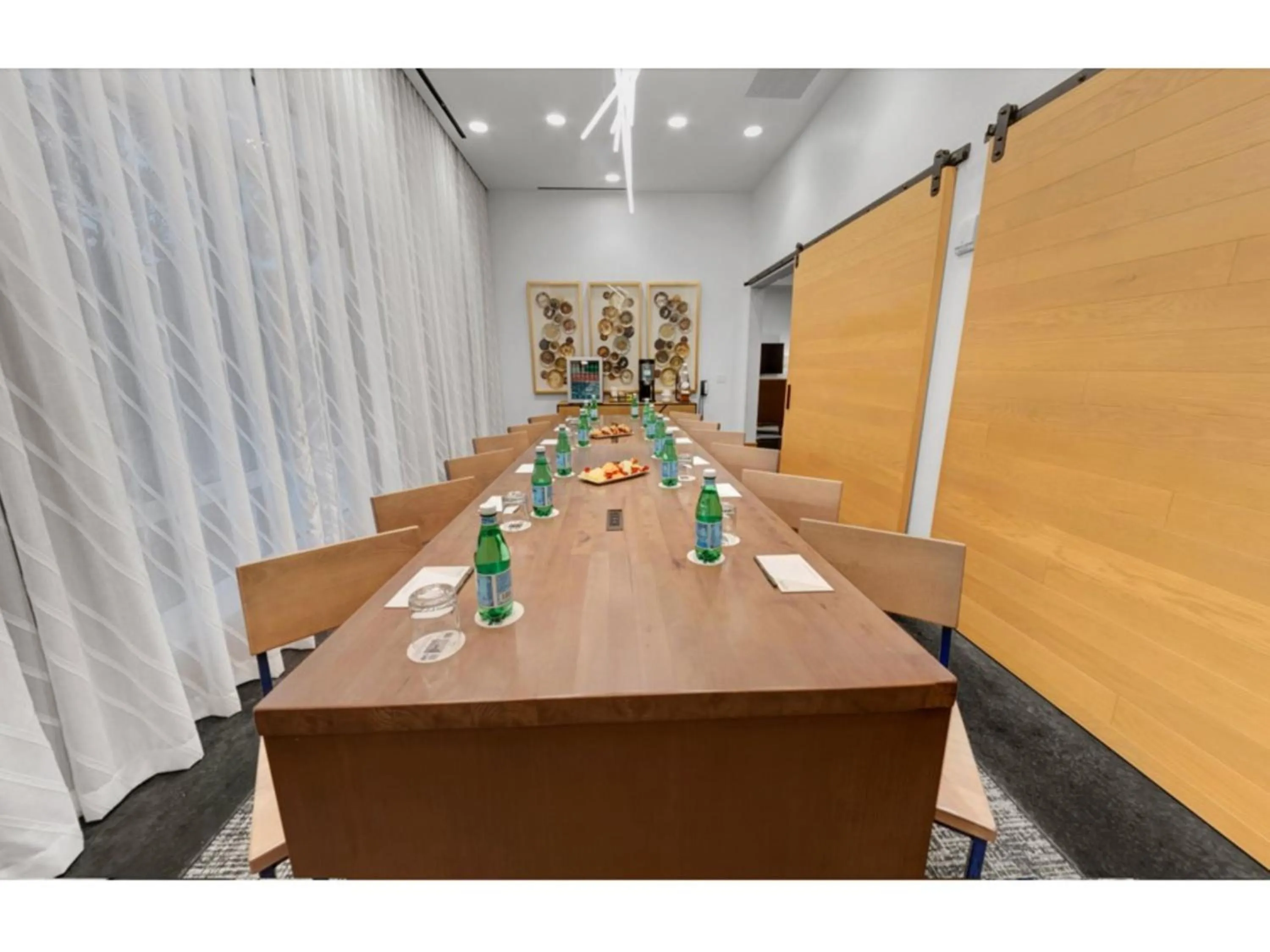 Meeting/conference room in Holiday Inn Express - Houston - Galleria Area by IHG