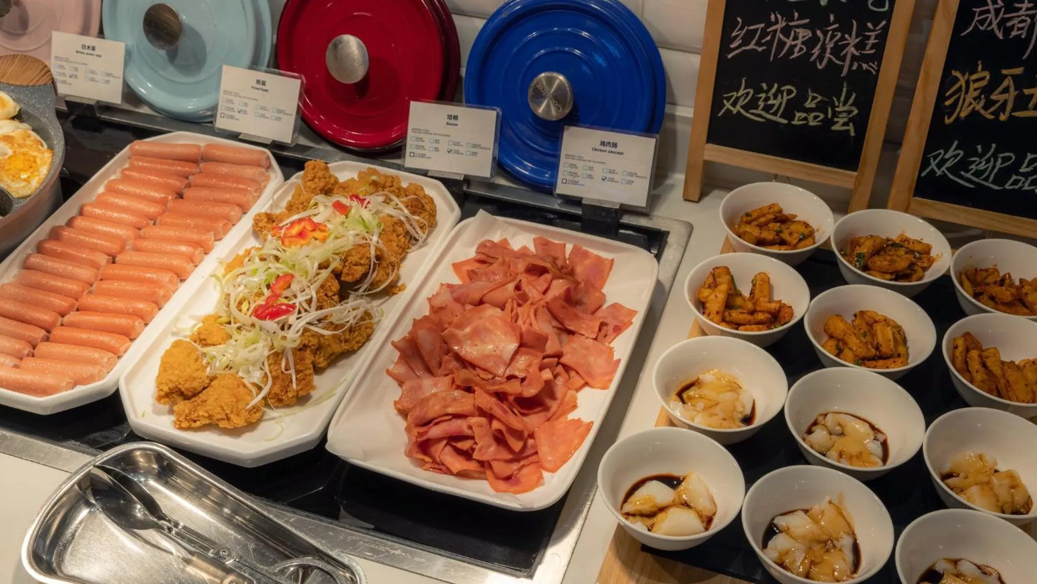 Breakfast in Holiday Inn Express Chengdu Wuhou New City by IHG