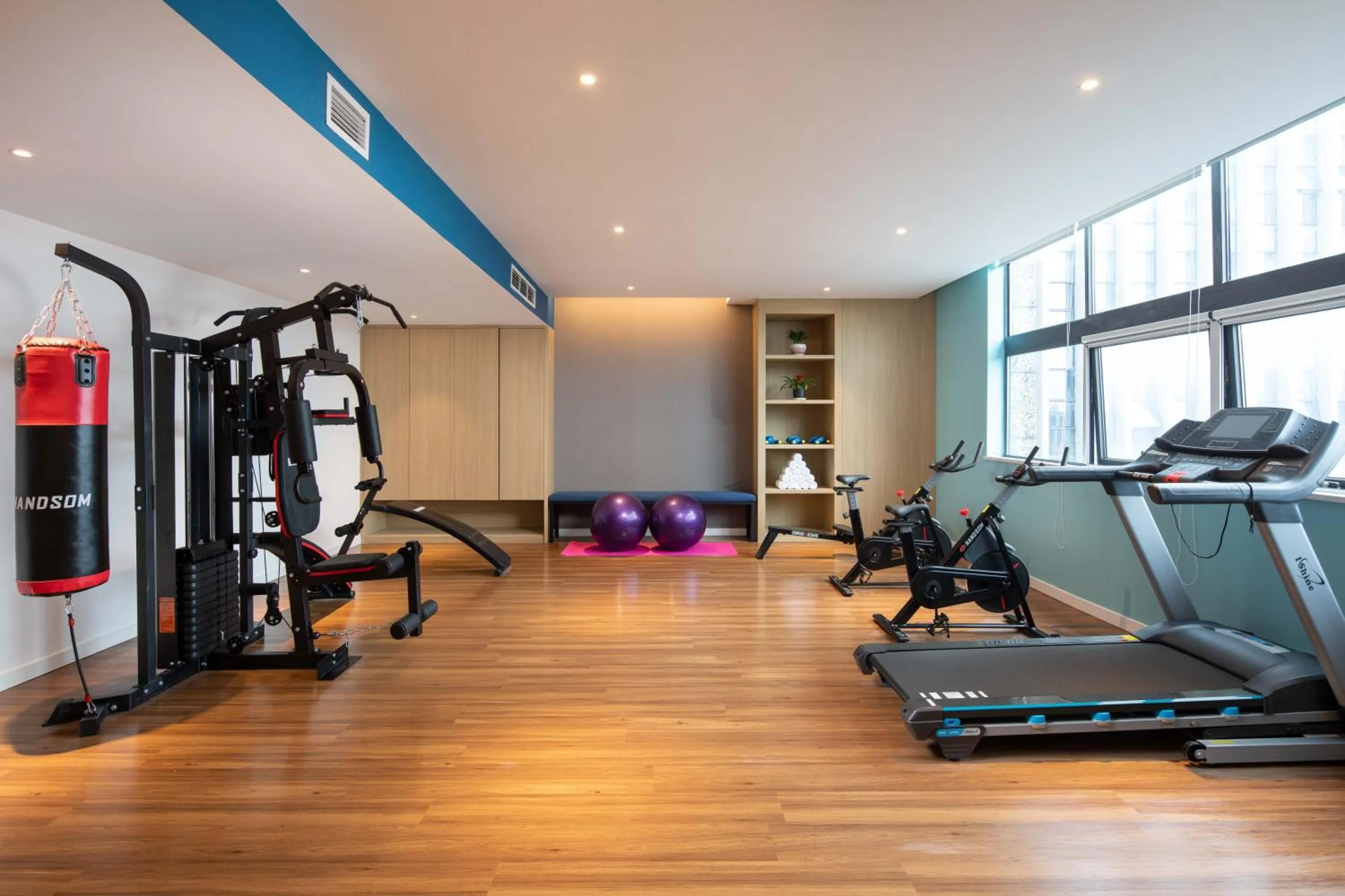Fitness centre/facilities in Holiday Inn Express Chengdu Wuhou New City by IHG