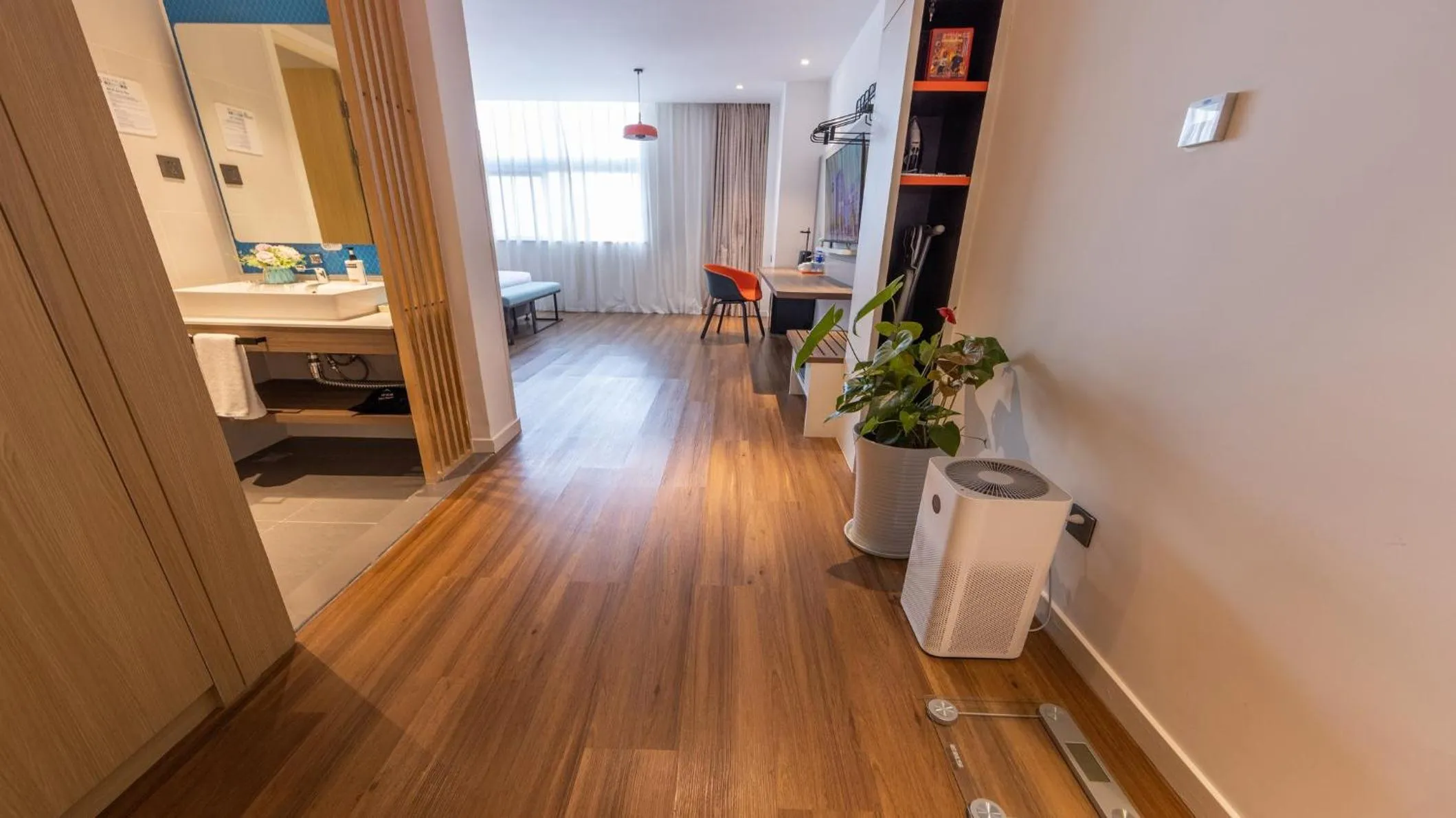 Photo of the whole room in Holiday Inn Express Chengdu Wuhou New City by IHG