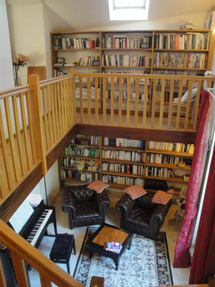 Library in Maison Vérosia