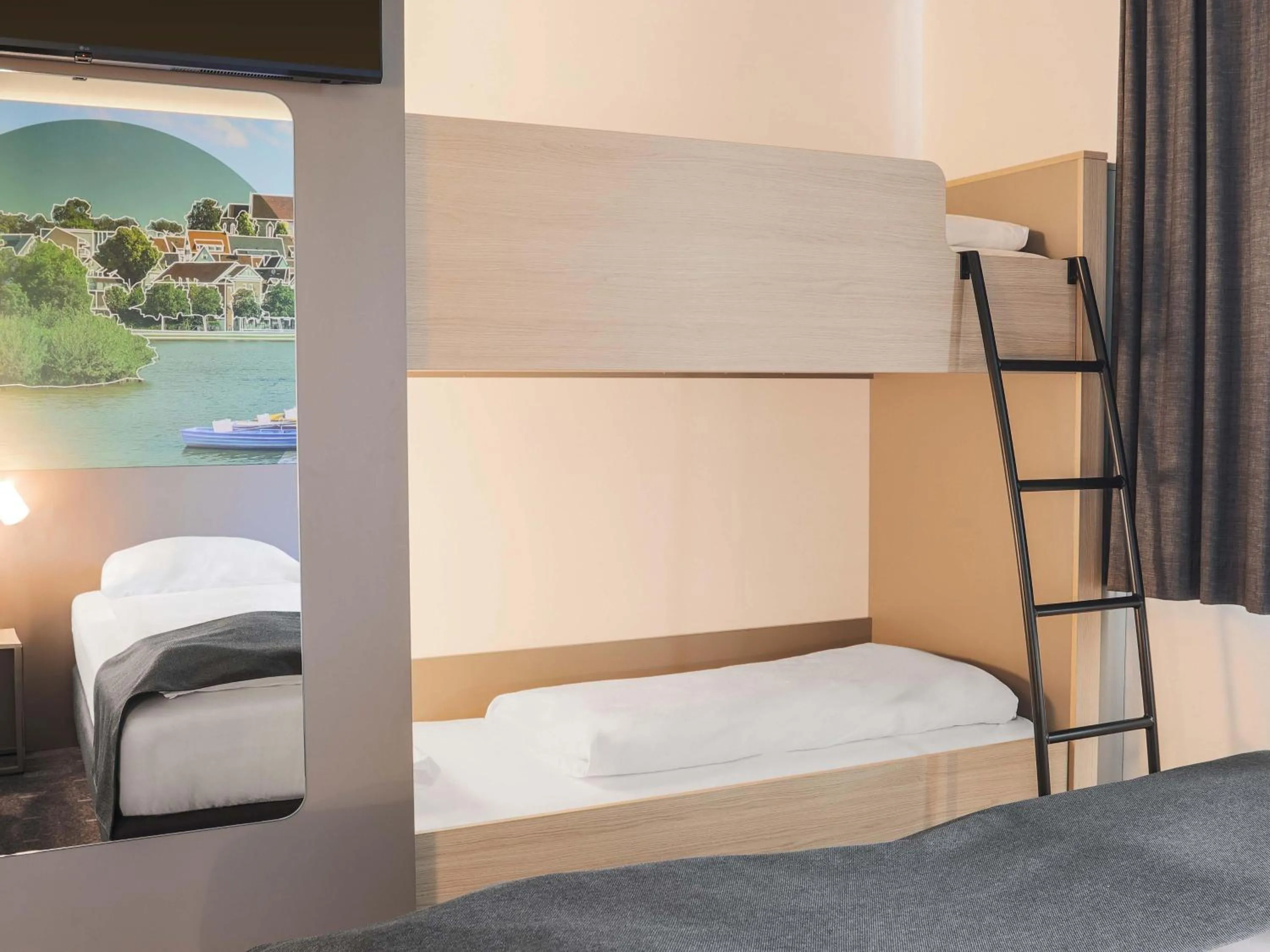 Bed in B&B Hotel Böblingen