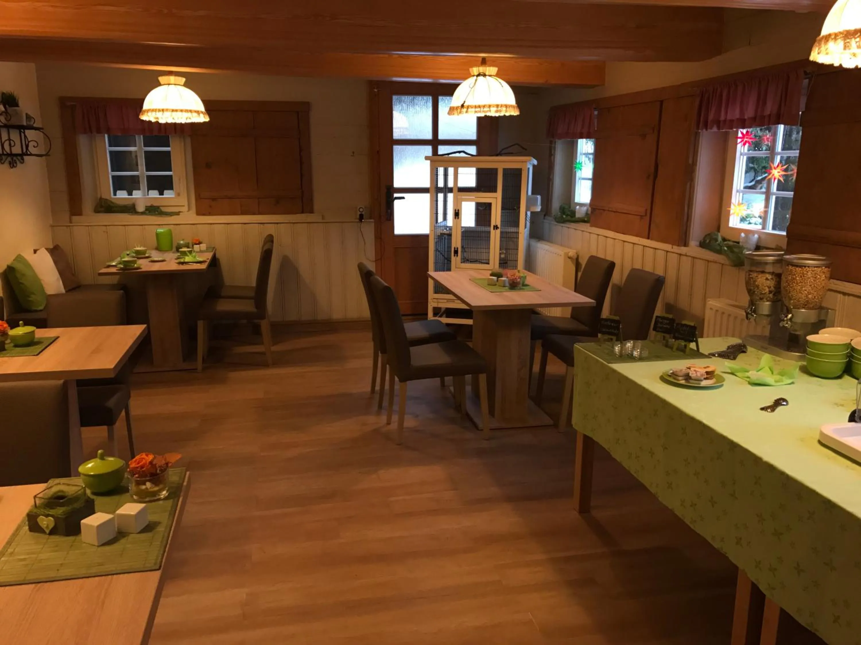 Restaurant/places to eat in Pension Immergrün