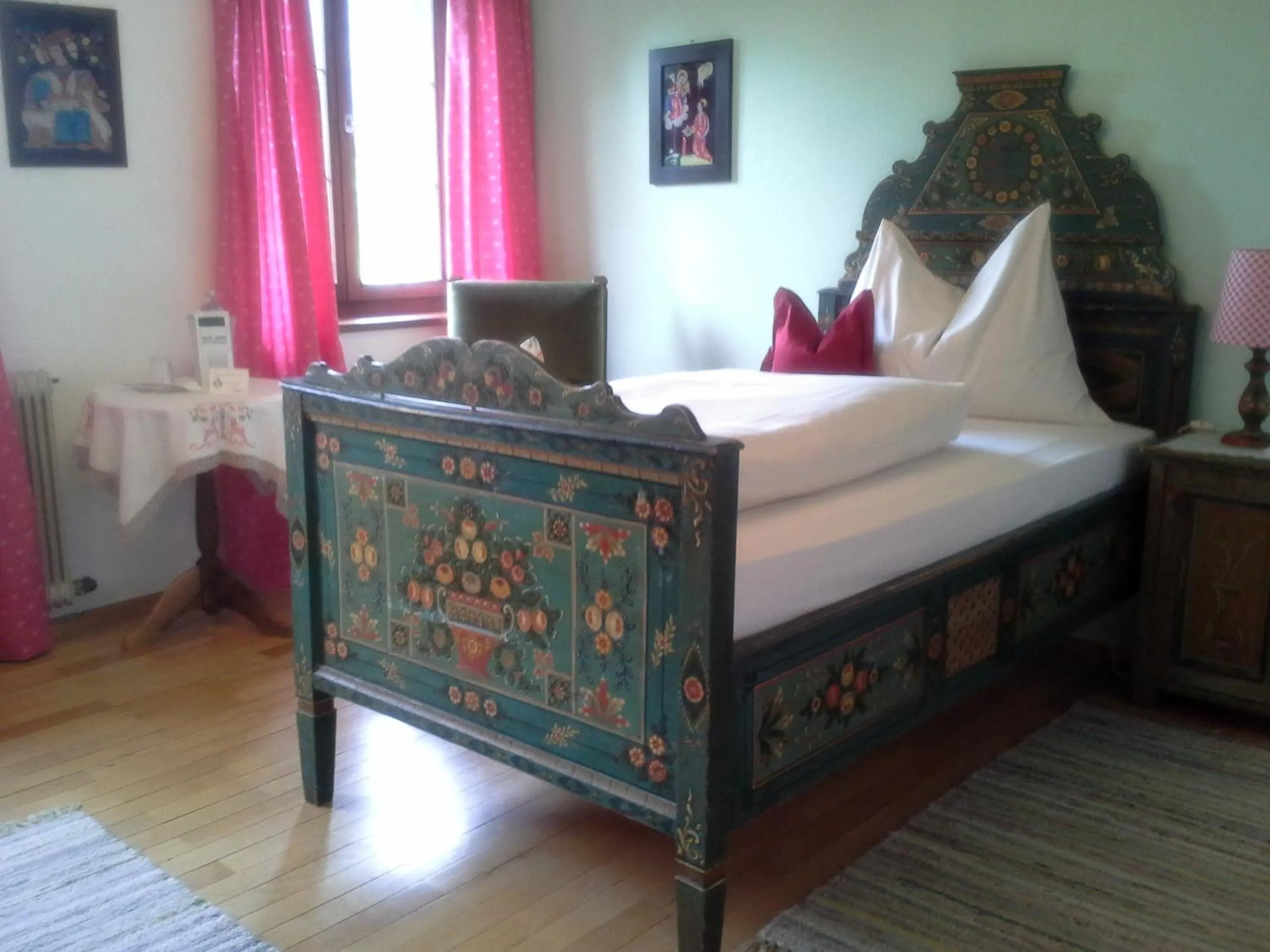 Bedroom, Bed in Romantikhotel Almtalhof