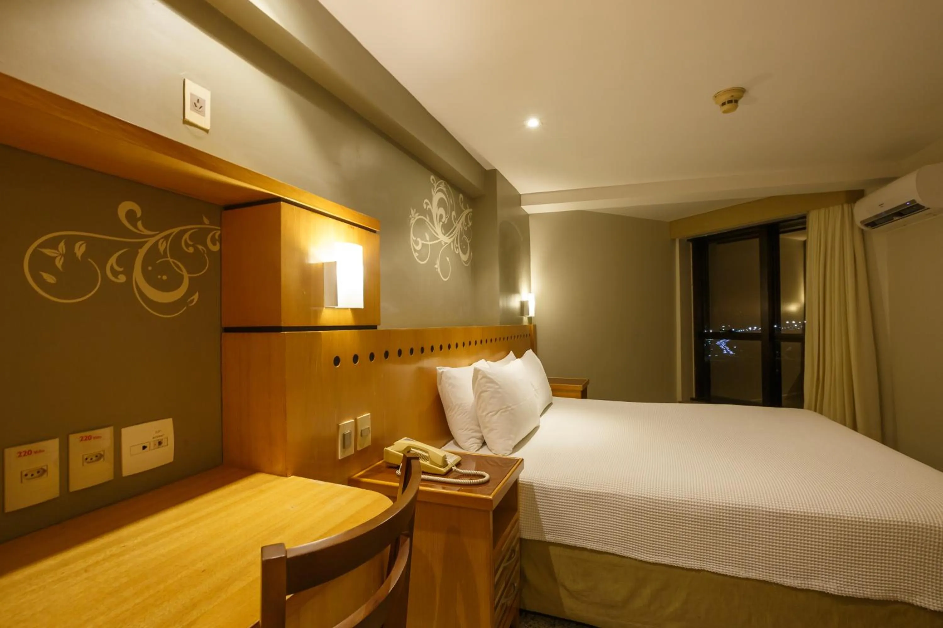 Photo of the whole room, Bed in Blue Tree Towers Fortaleza Beira Mar