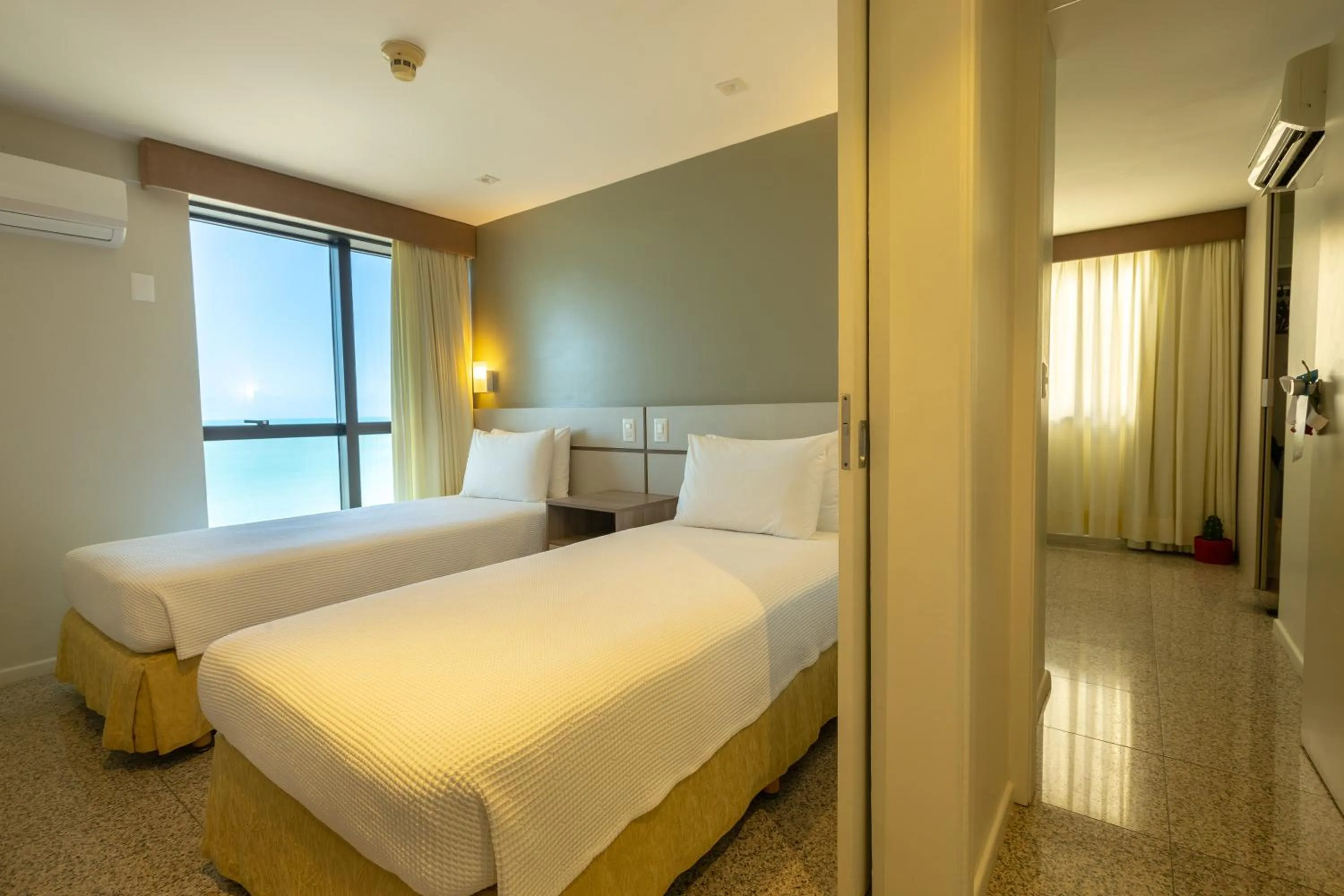 Bed in Blue Tree Towers Fortaleza Beira Mar