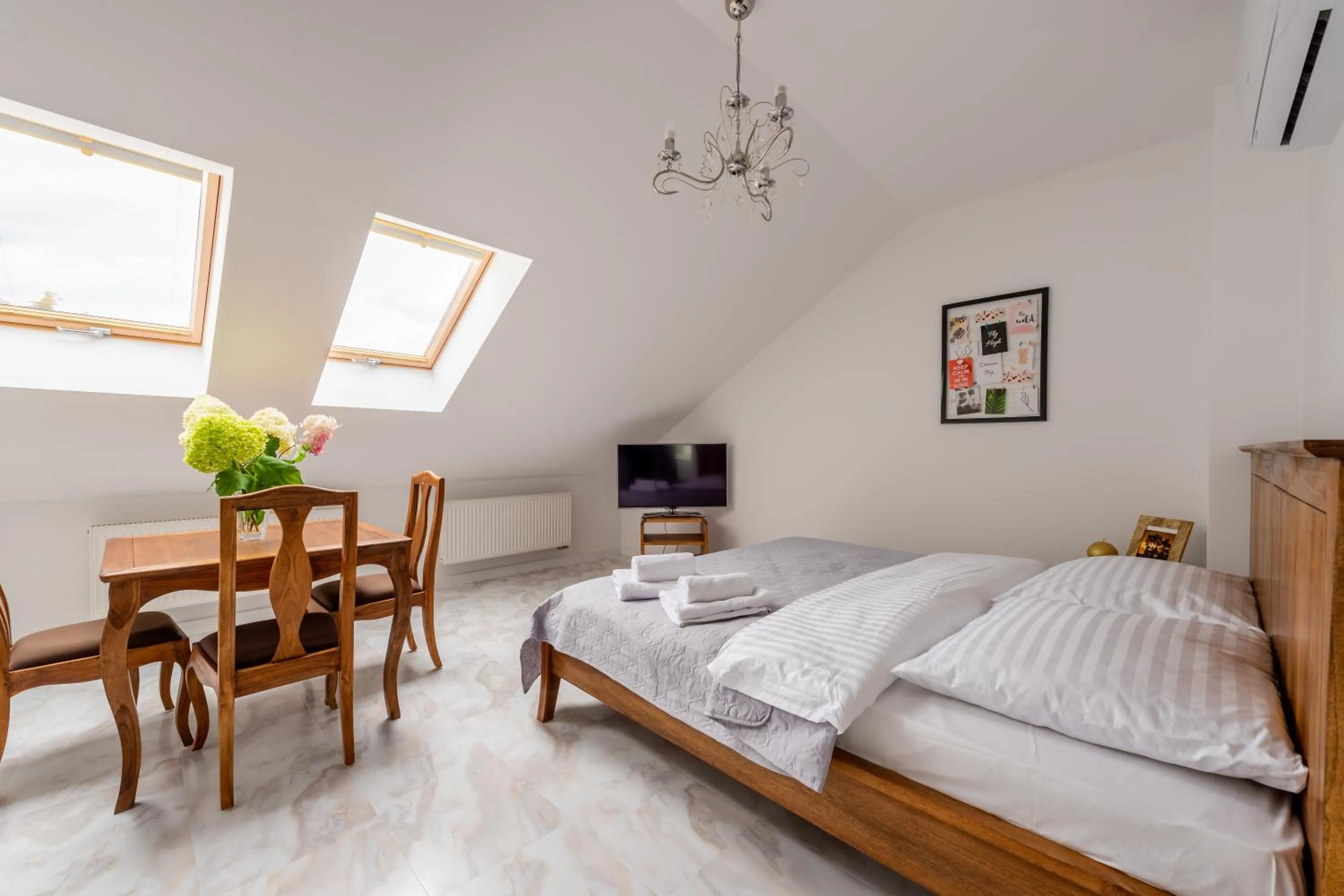 Family, Bed in Kamienica Zamenhofa - Apartamenty na wynajem