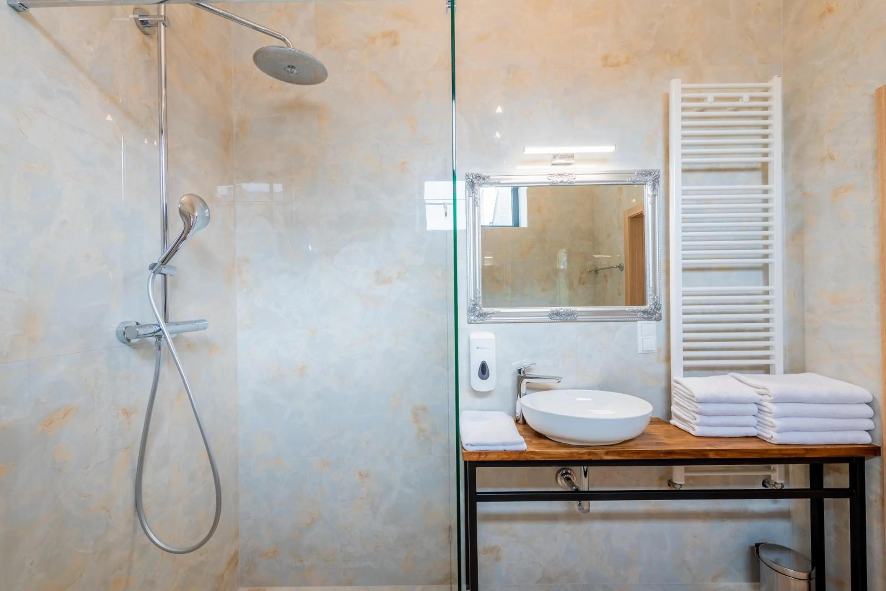 Kamienica Zamenhofa - Apartamenty na wynajem