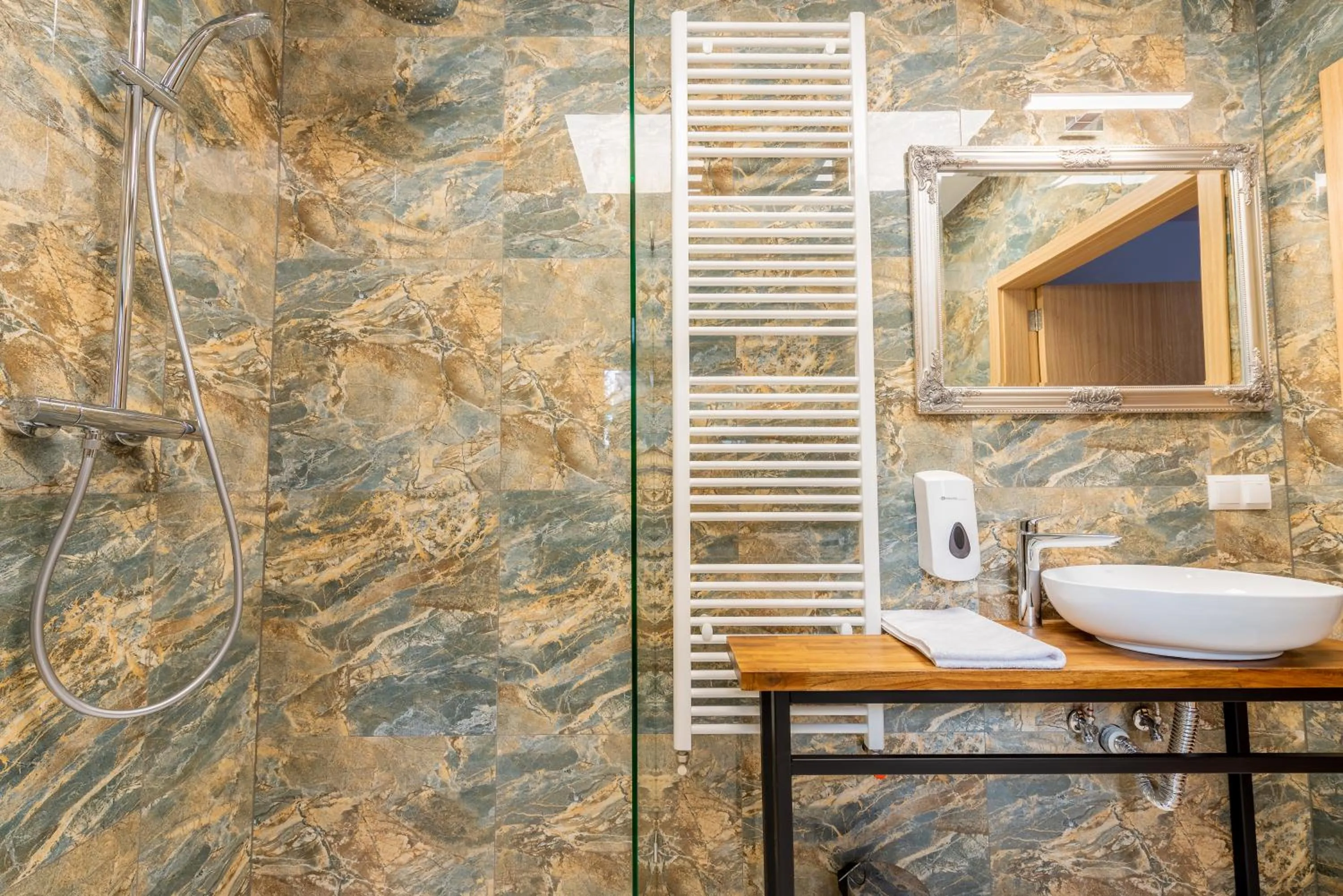 Kamienica Zamenhofa - Apartamenty na wynajem