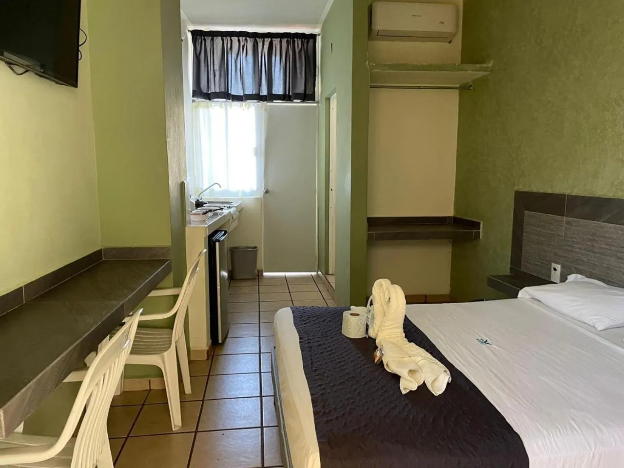 Bed in Hotel Albatros Peñita-Guayabitos Nayarit