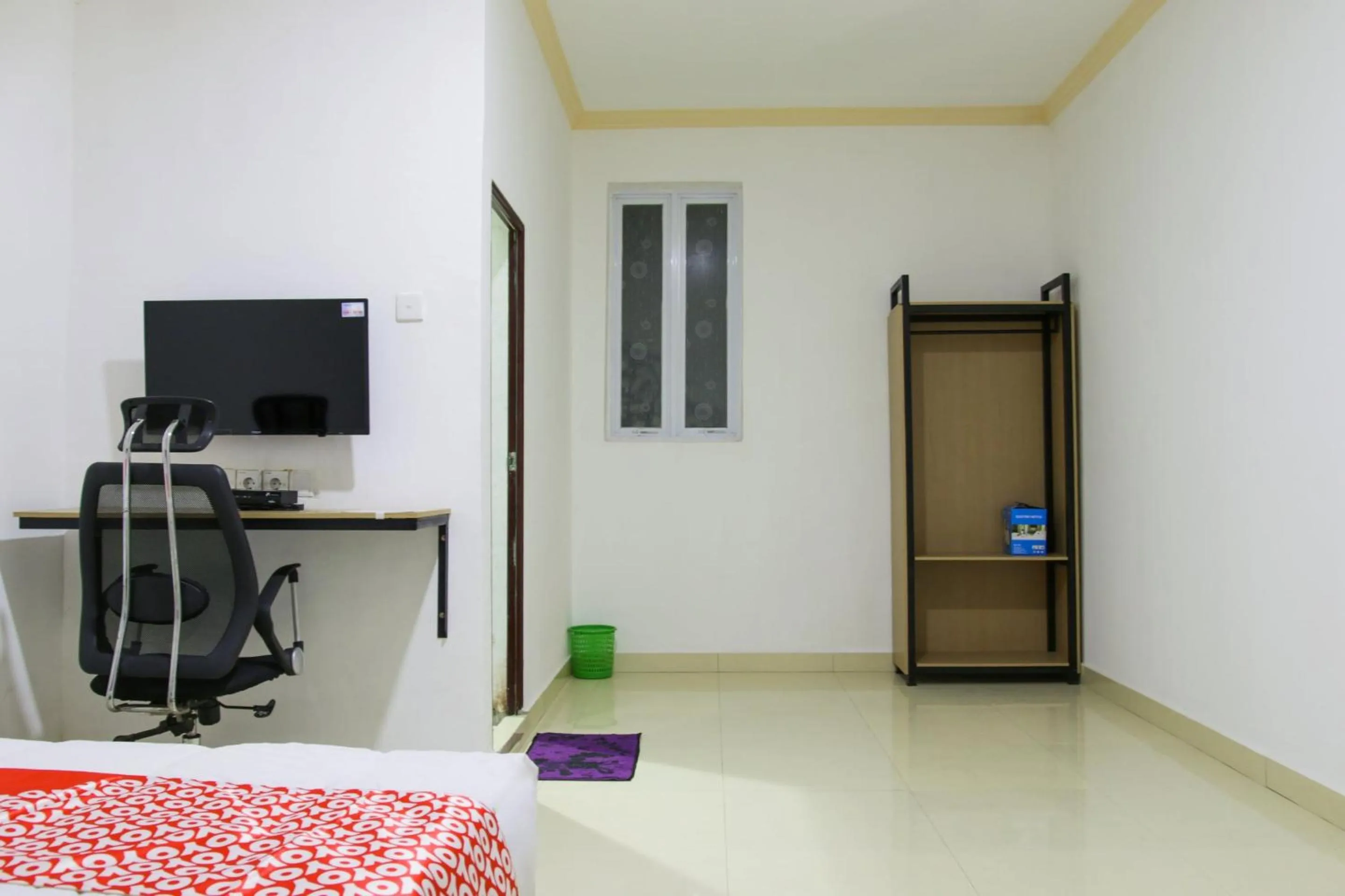 Bedroom in Hotel O Pa Baeng Baeng Near Rumah Sakit Faisal Formerly Guest House Cahaya 7296