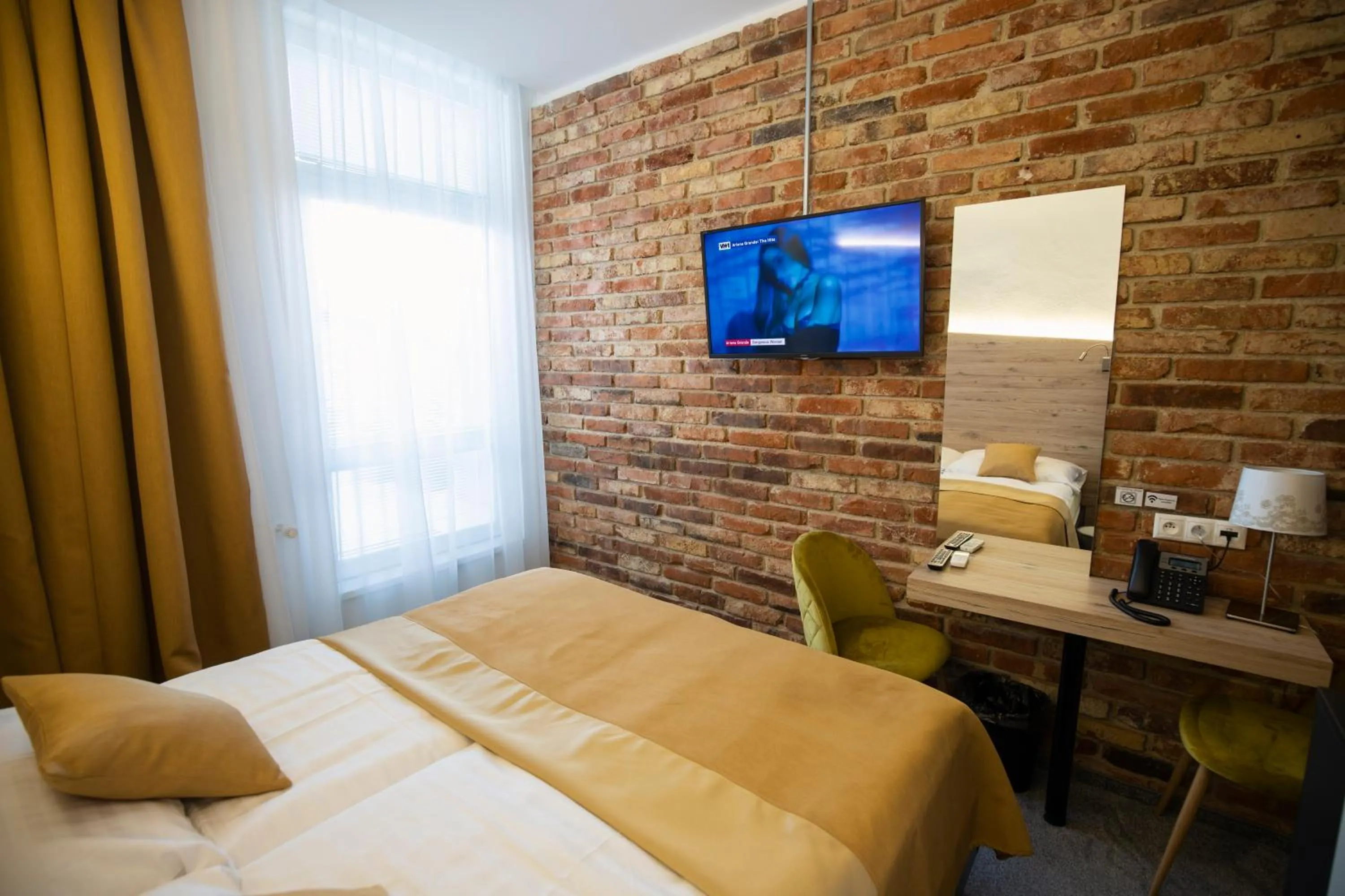 Double Room with Terrace in Primma Hotel