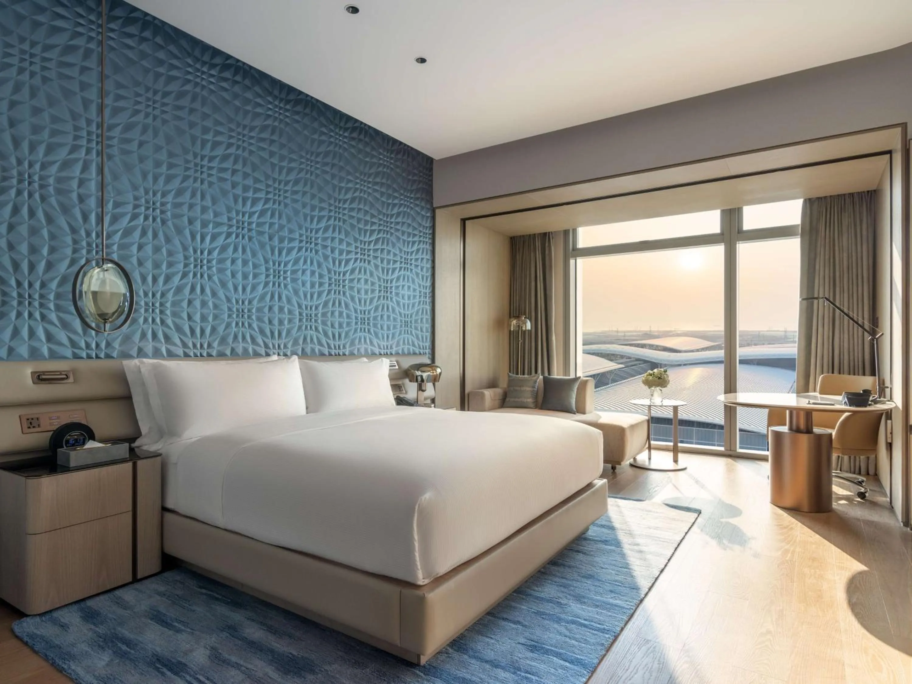 Bed in Hilton Shenzhen World Exhibition & Convention Center - Only 5 minutes' walk to WECC