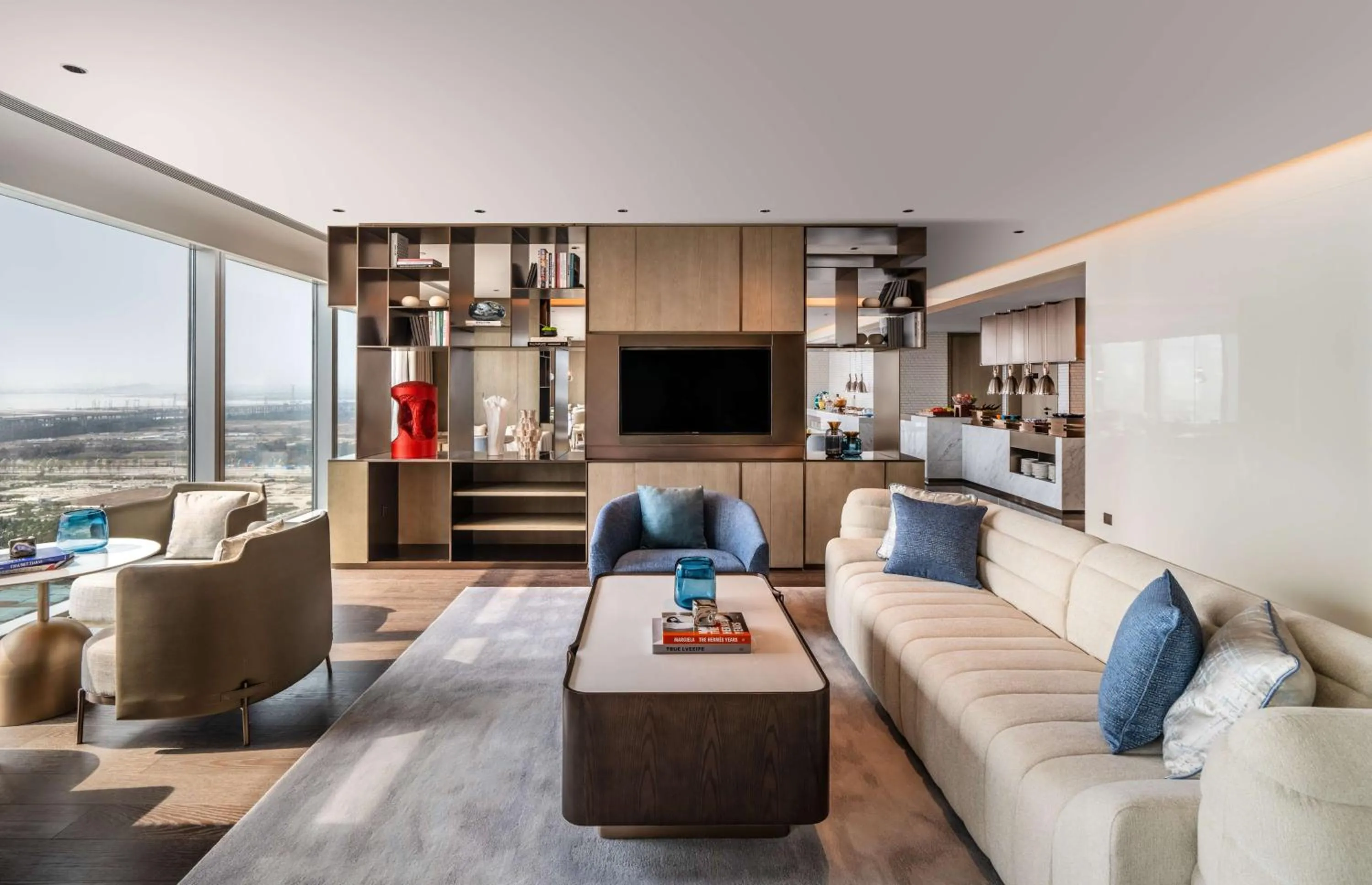 Property building in Hilton Shenzhen World Exhibition & Convention Center - Only 5 minutes' walk to WECC