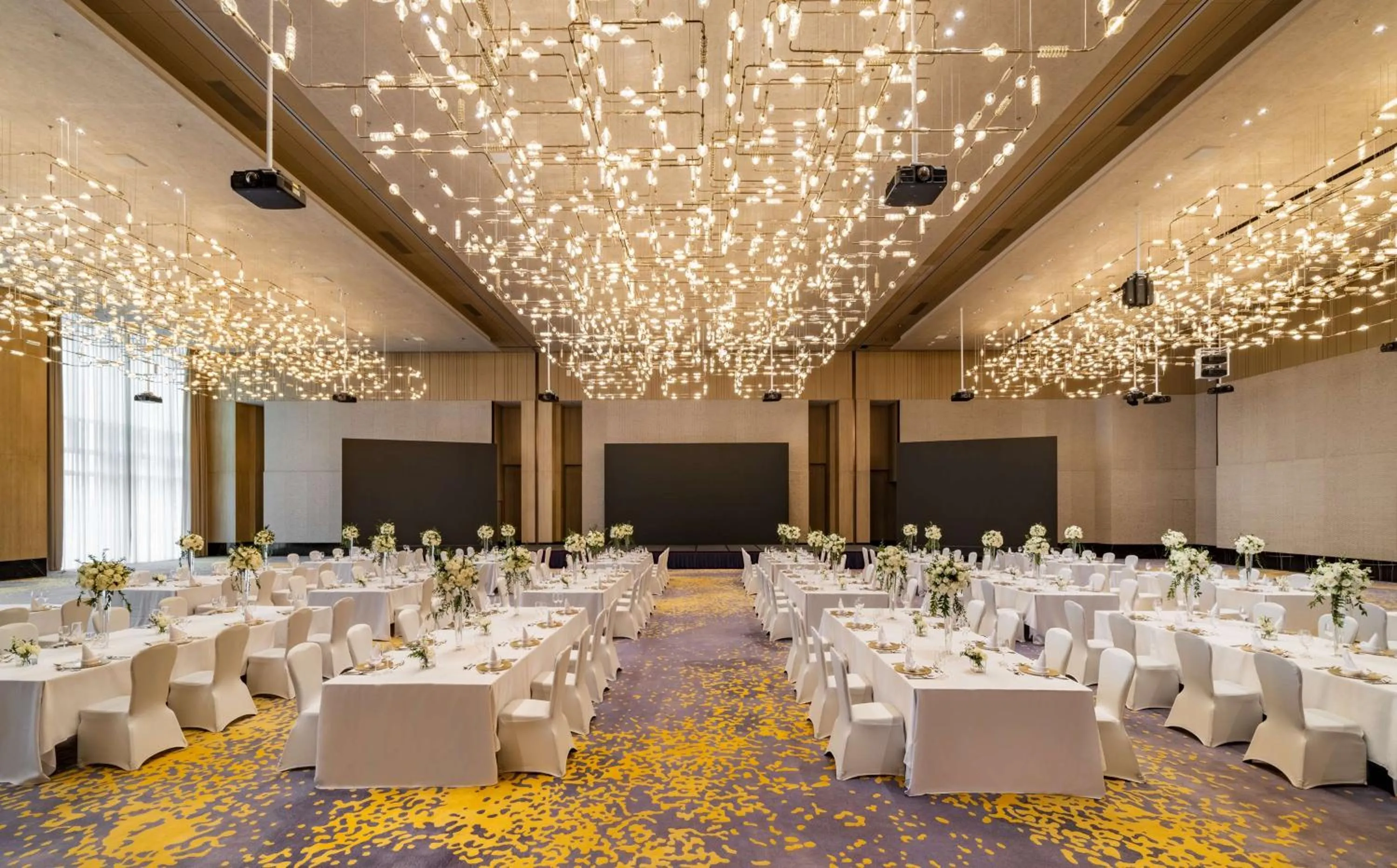 Meeting/conference room in Hilton Shenzhen World Exhibition & Convention Center - Only 5 minutes' walk to WECC