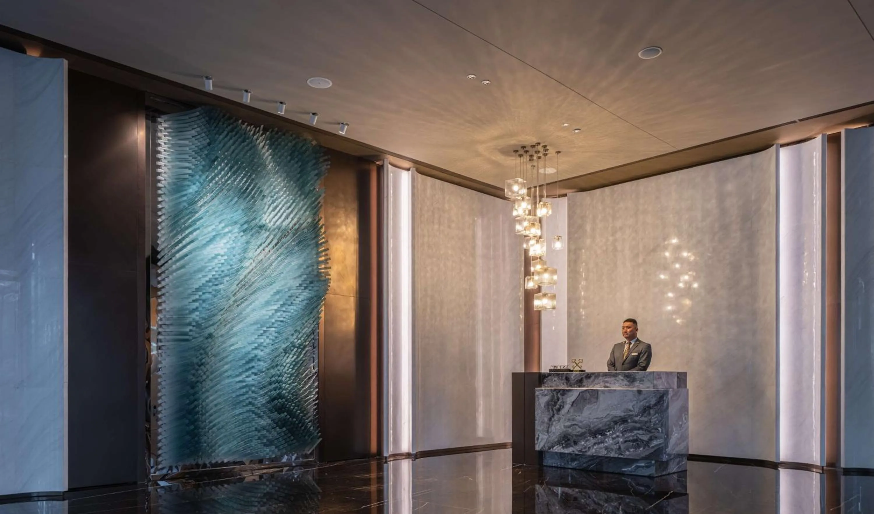 Lobby or reception in Hilton Shenzhen World Exhibition & Convention Center - Only 5 minutes' walk to WECC