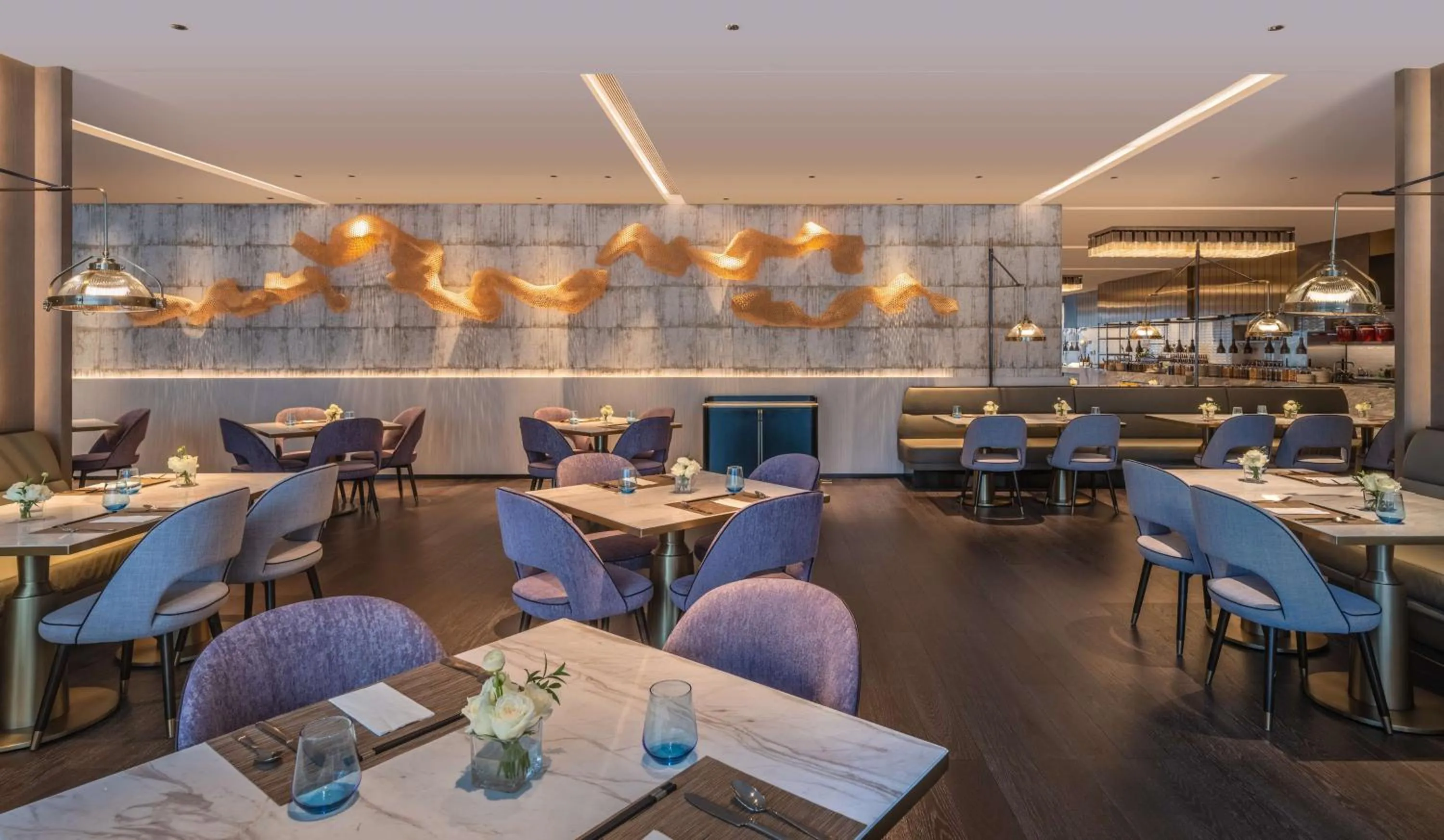 Restaurant/places to eat in Hilton Shenzhen World Exhibition & Convention Center - Only 5 minutes' walk to WECC