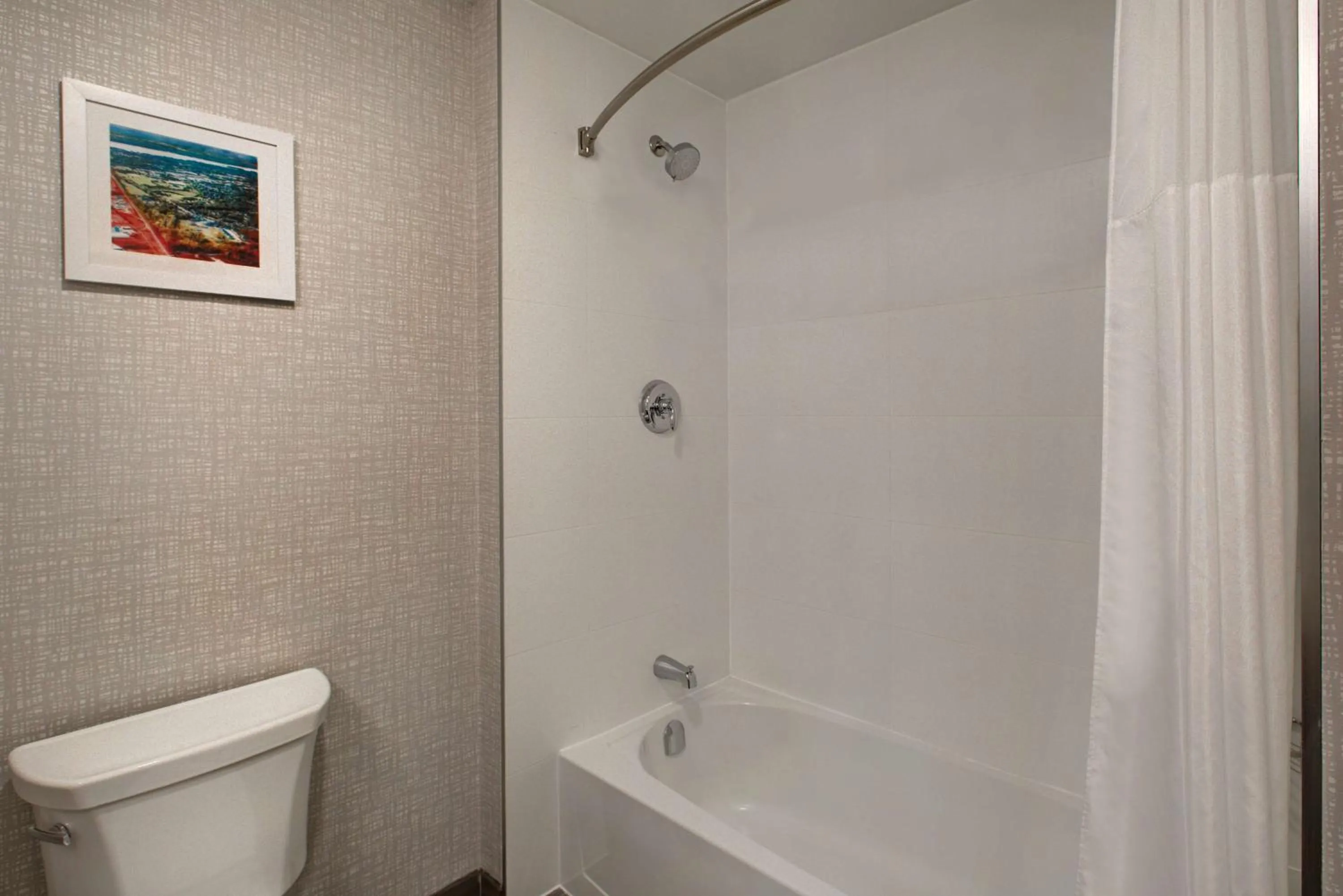 Bathroom in Hampton Inn Brockville, On