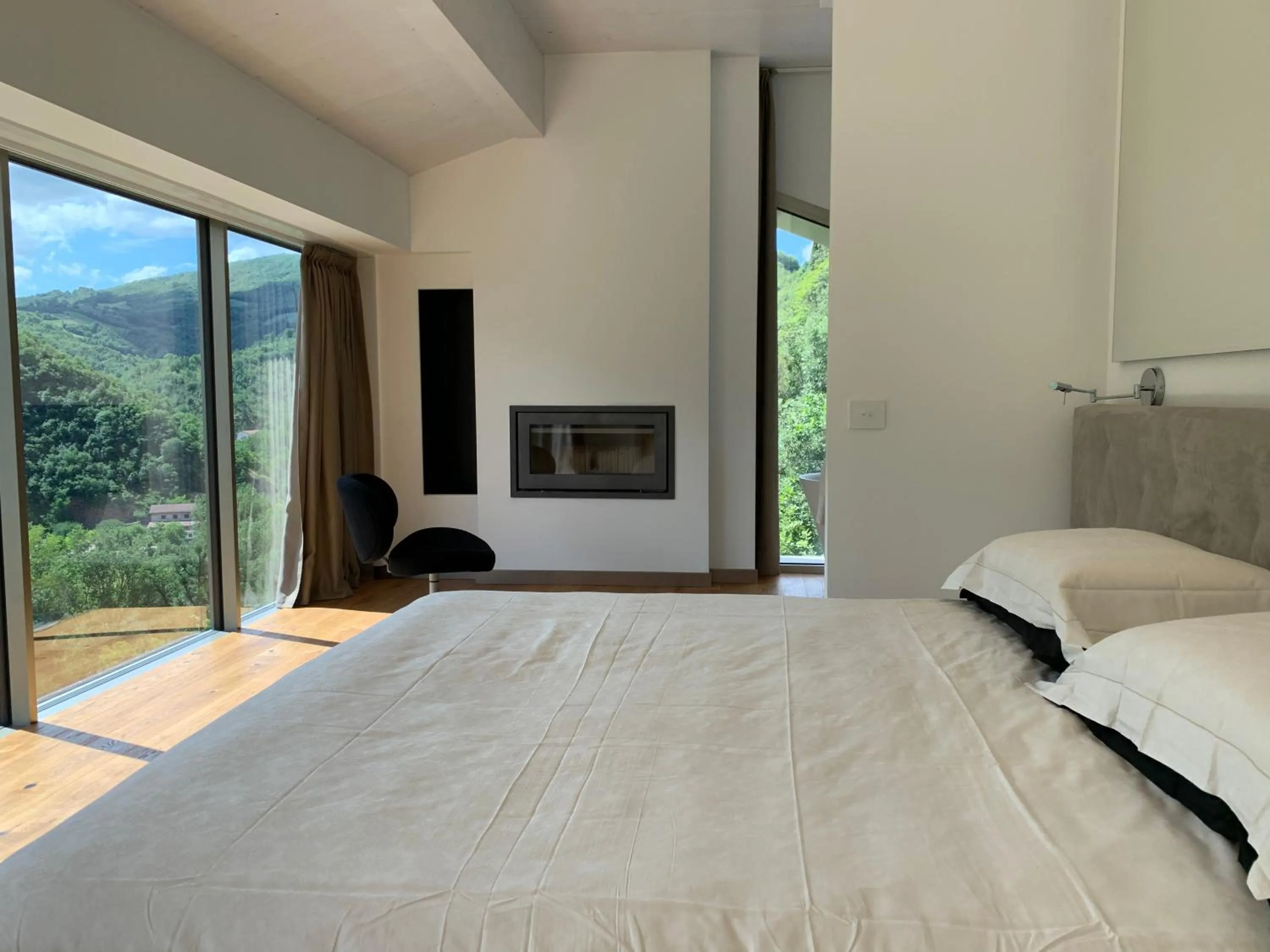 Bed in La Forestale Luxury Ecolodge - La Suite Royale