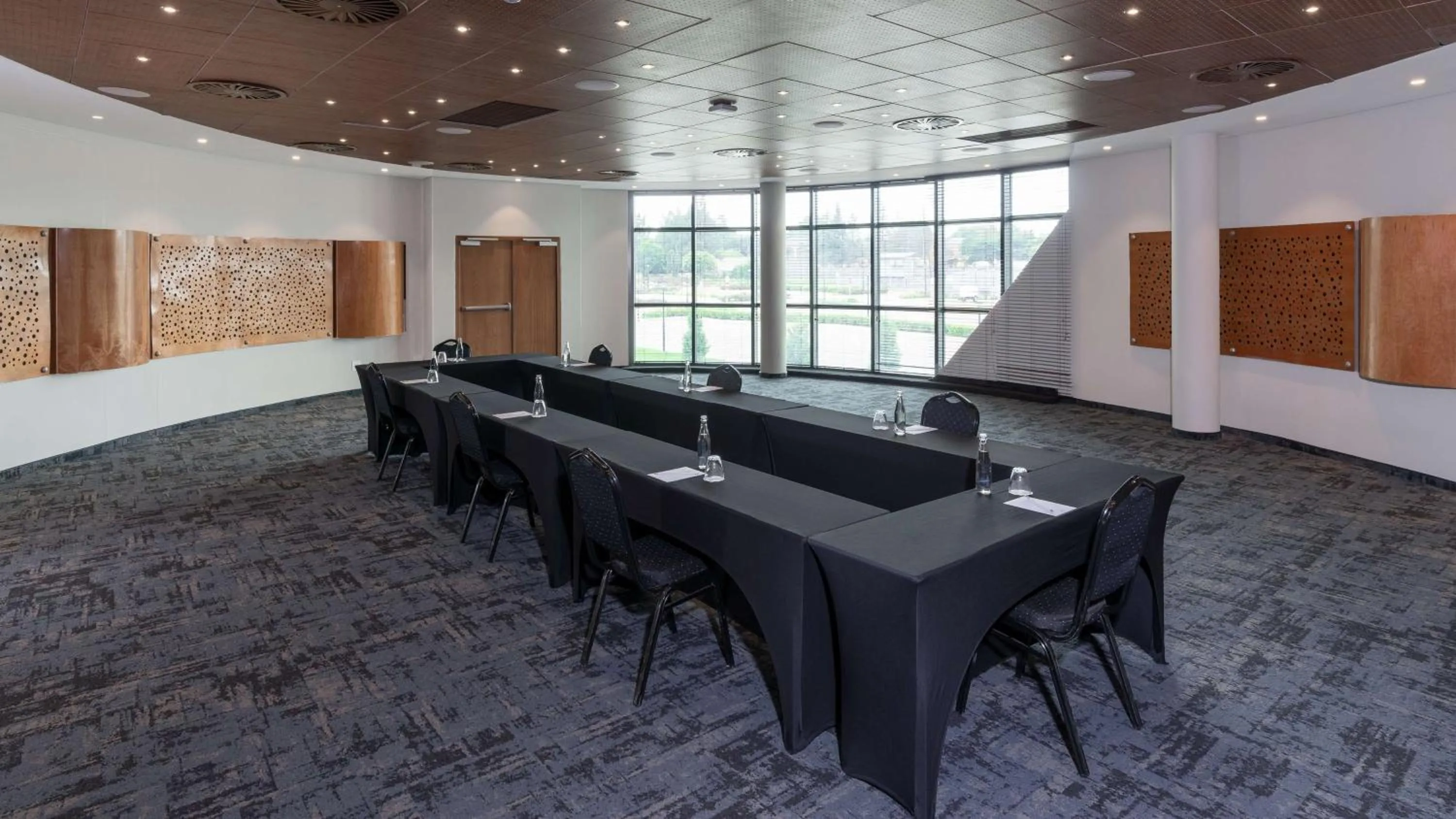 Meeting/conference room in Radisson Hotel and Convention Centre OR Tambo Airport