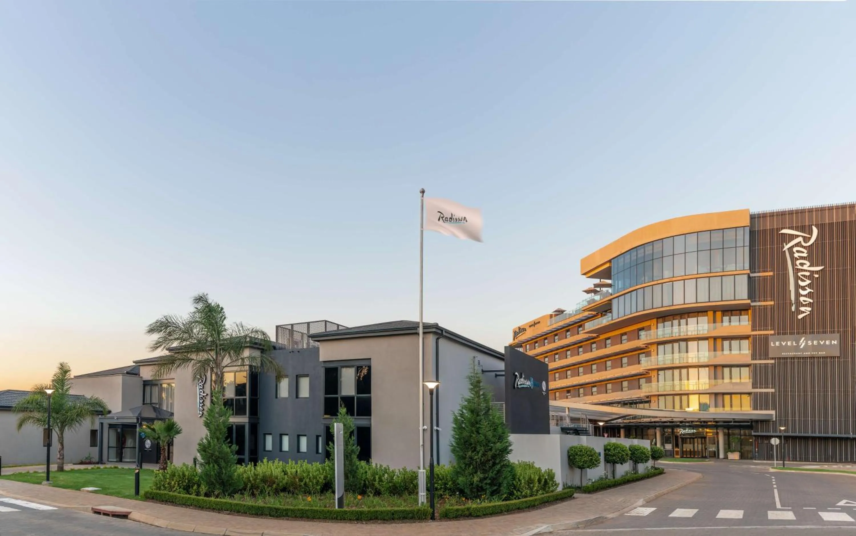 Spa and wellness centre/facilities in Radisson Hotel and Convention Centre OR Tambo Airport