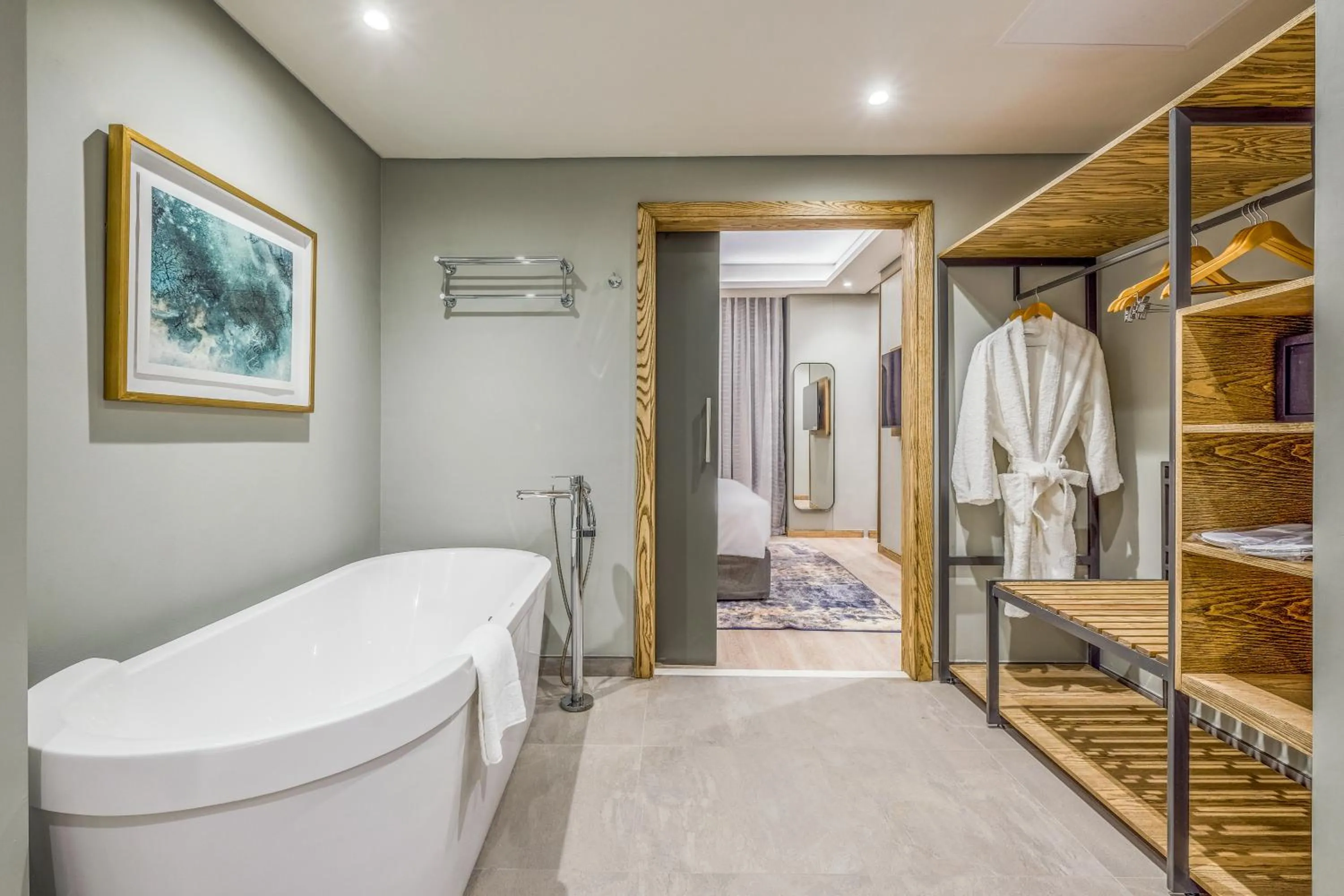 Bath in Radisson Hotel and Convention Centre OR Tambo Airport