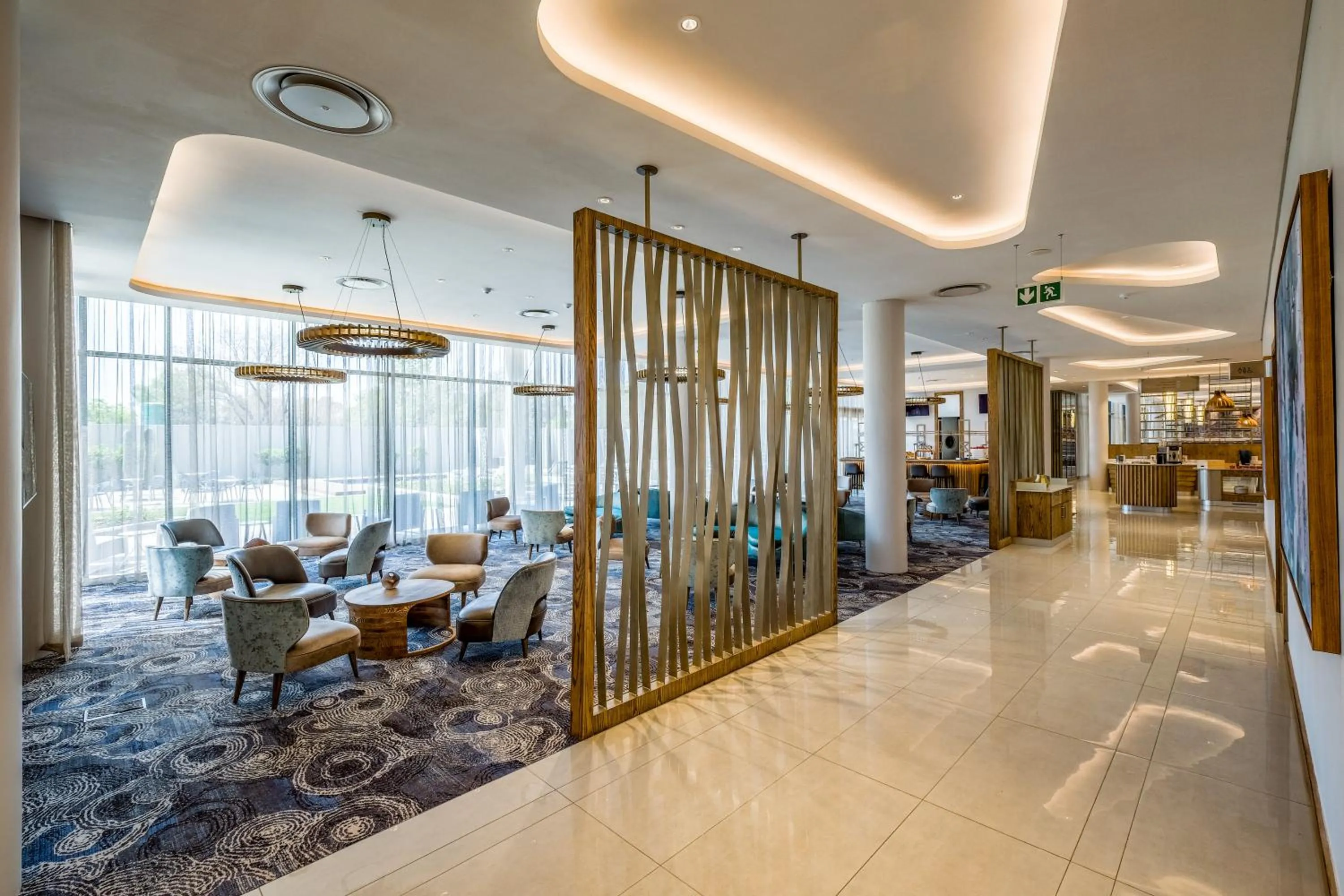 Restaurant/places to eat in Radisson Hotel and Convention Centre OR Tambo Airport