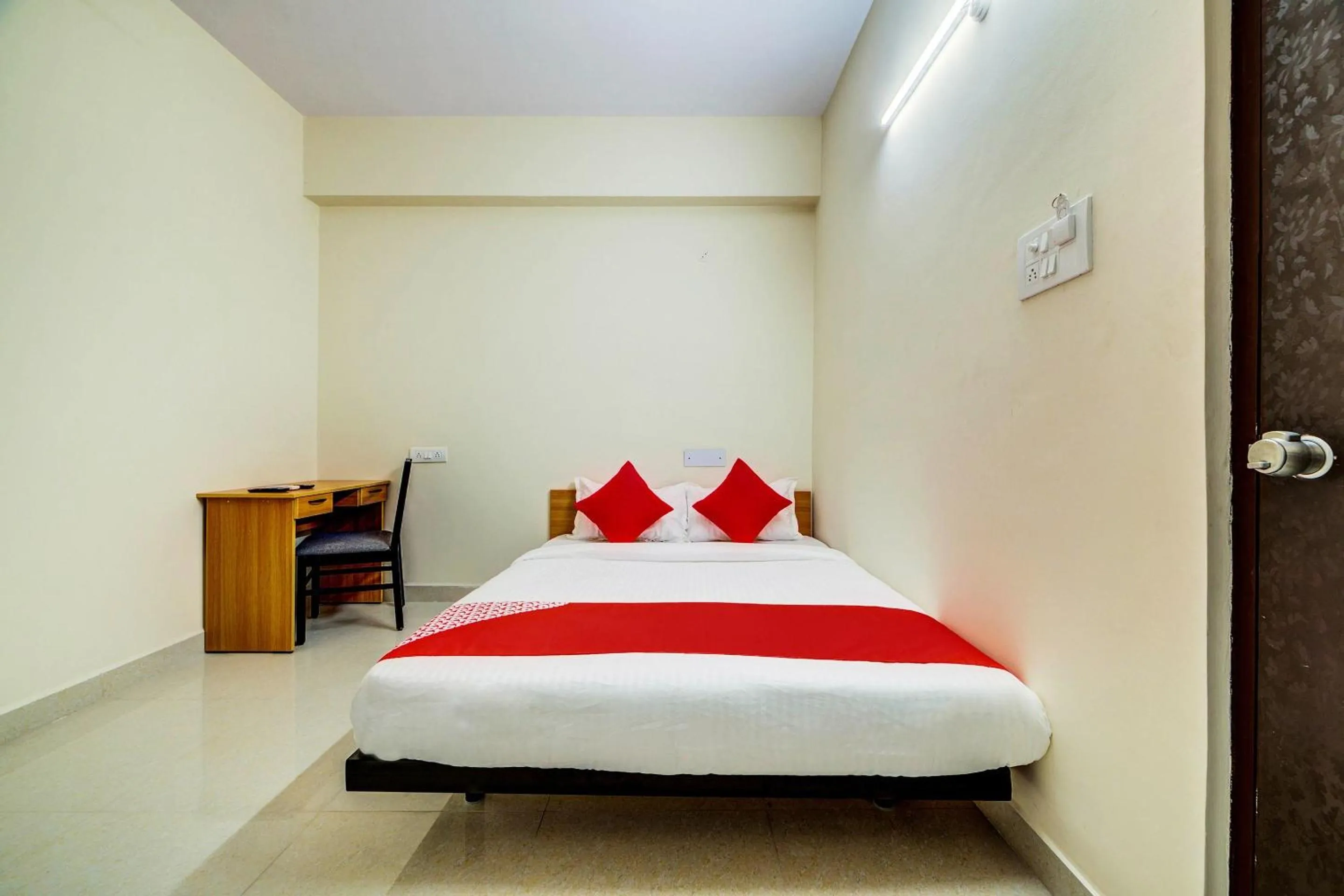 Bedroom, Bed in Hotel O JV Colony Near KFC Gachibowli