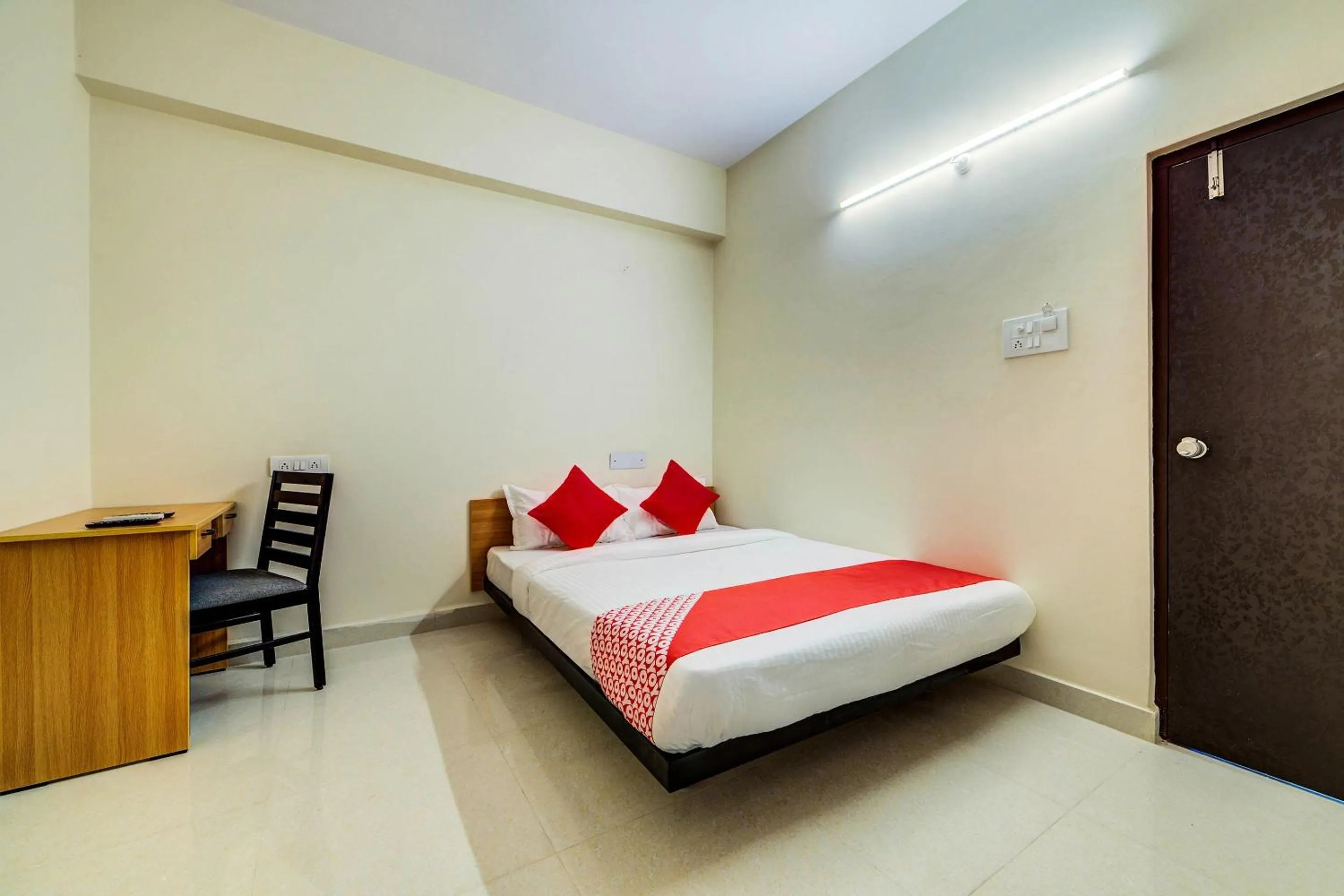 Bedroom, Bed in Hotel O JV Colony Near KFC Gachibowli