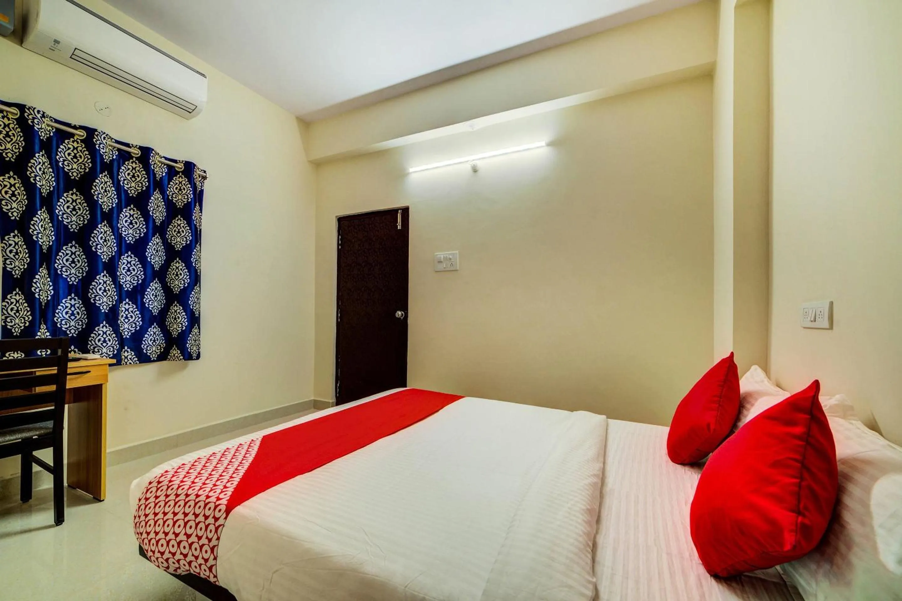 Bathroom, Bed in Hotel O JV Colony Near KFC Gachibowli